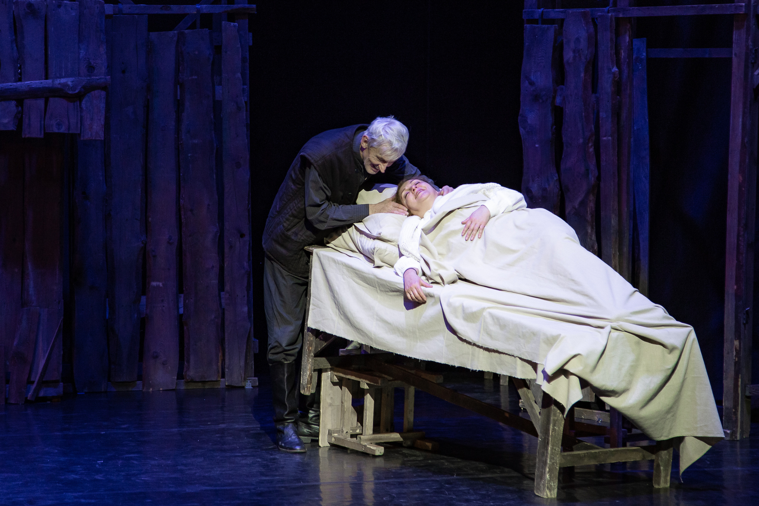 Поминальная молитва. Свадебный Семейный Репортажный фотограф в Москве