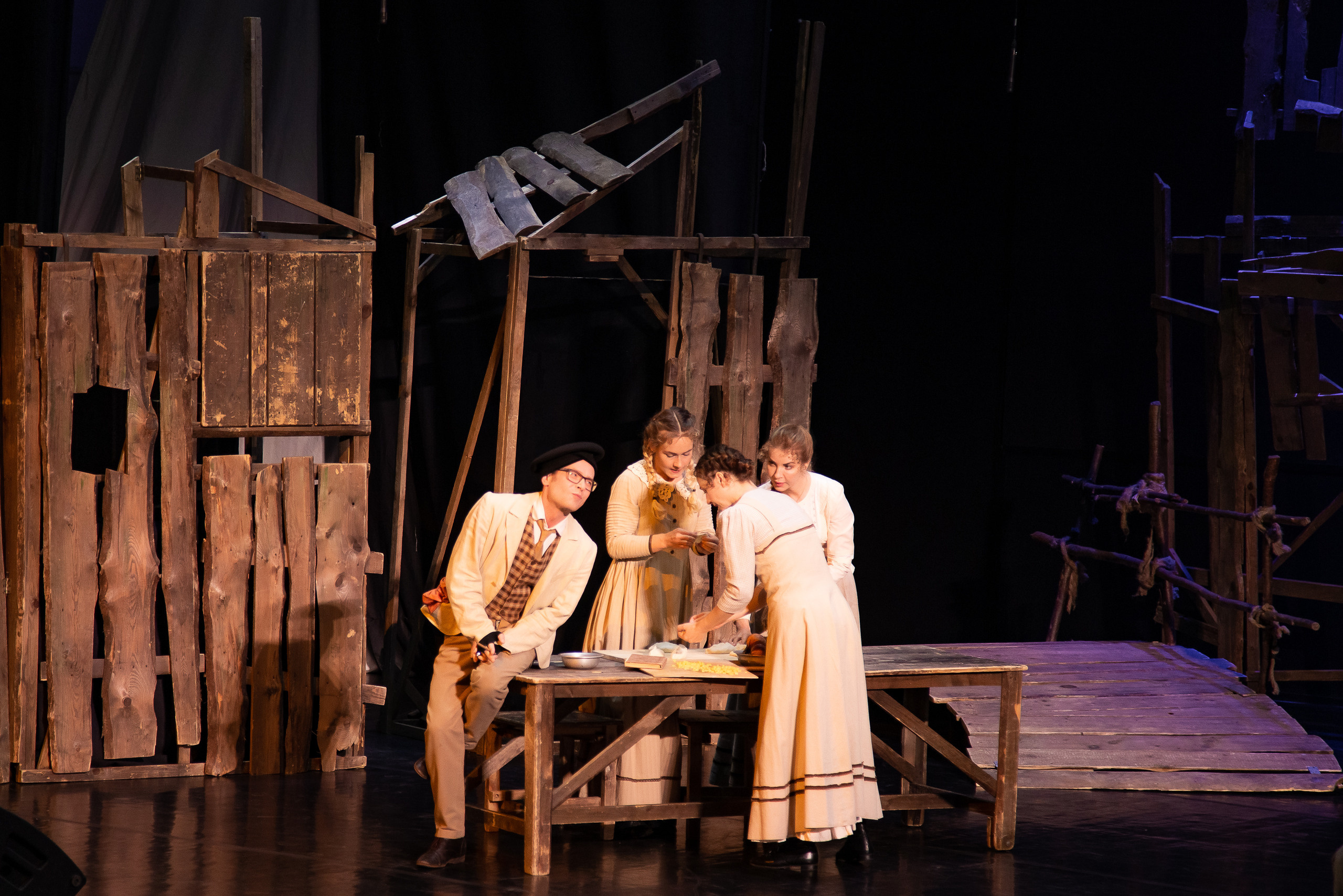 Поминальная молитва. Свадебный Семейный Репортажный фотограф в Москве