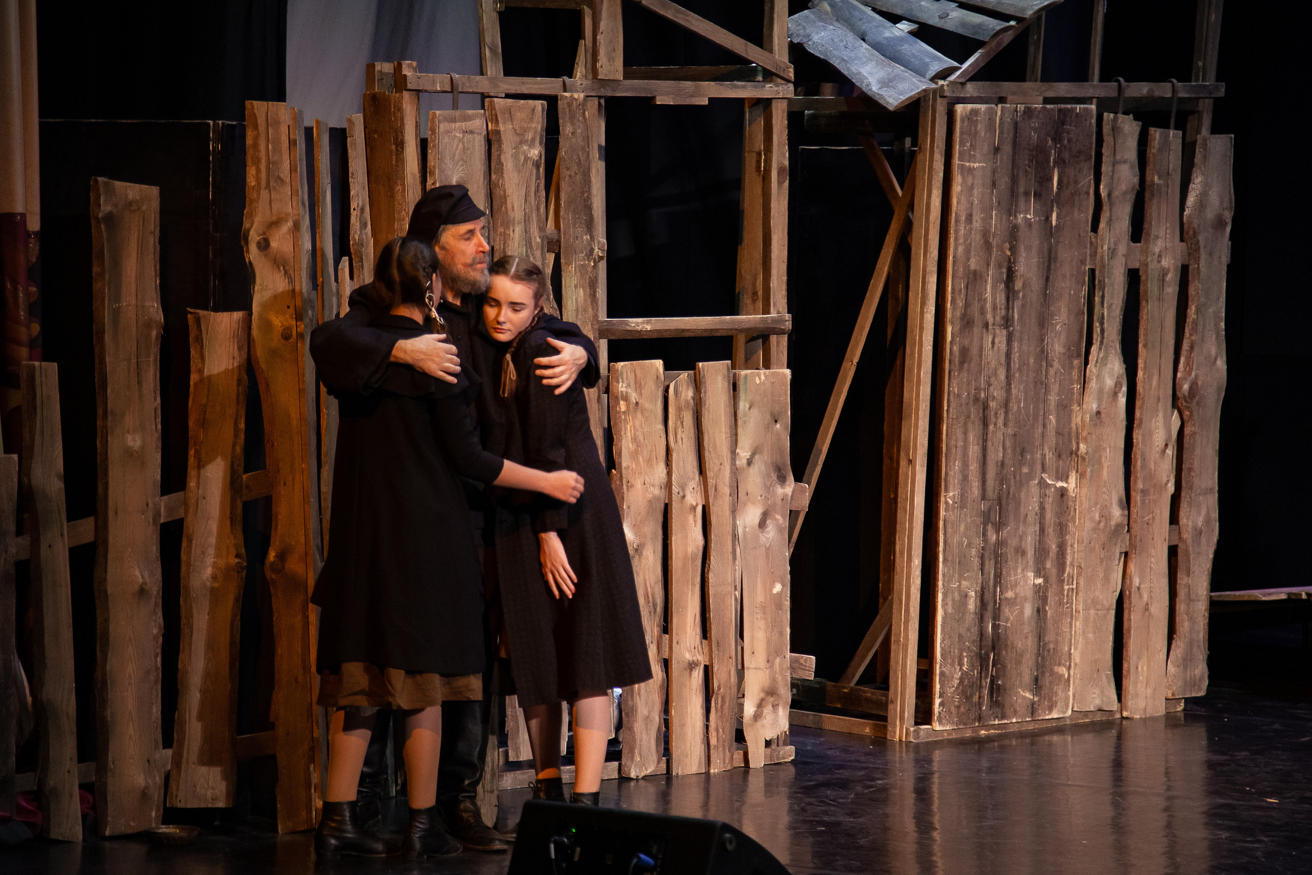 Поминальная молитва. Свадебный Семейный Репортажный фотограф в Москве