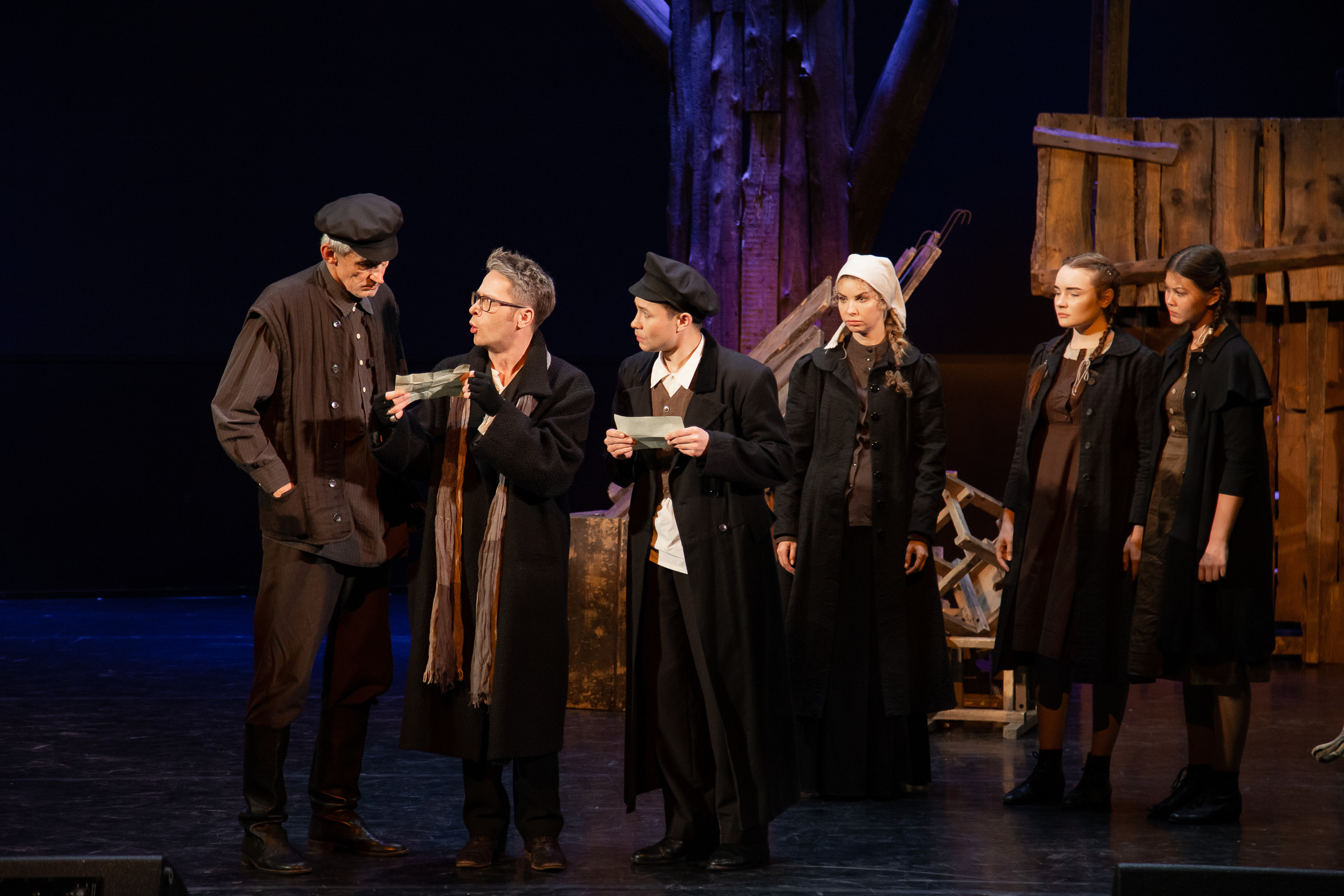 Поминальная молитва. Свадебный Семейный Репортажный фотограф в Москве