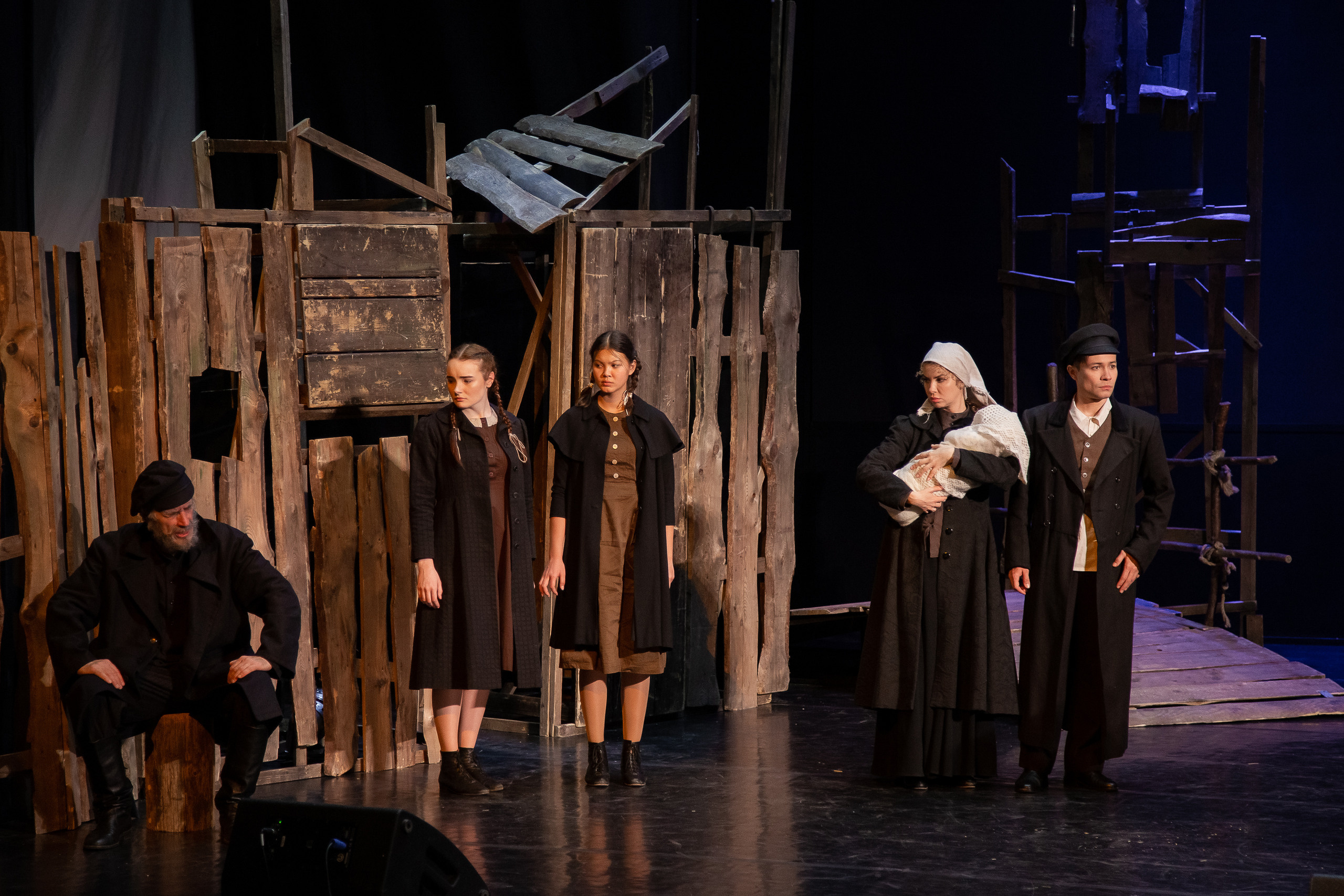 Поминальная молитва. Свадебный Семейный Репортажный фотограф в Москве