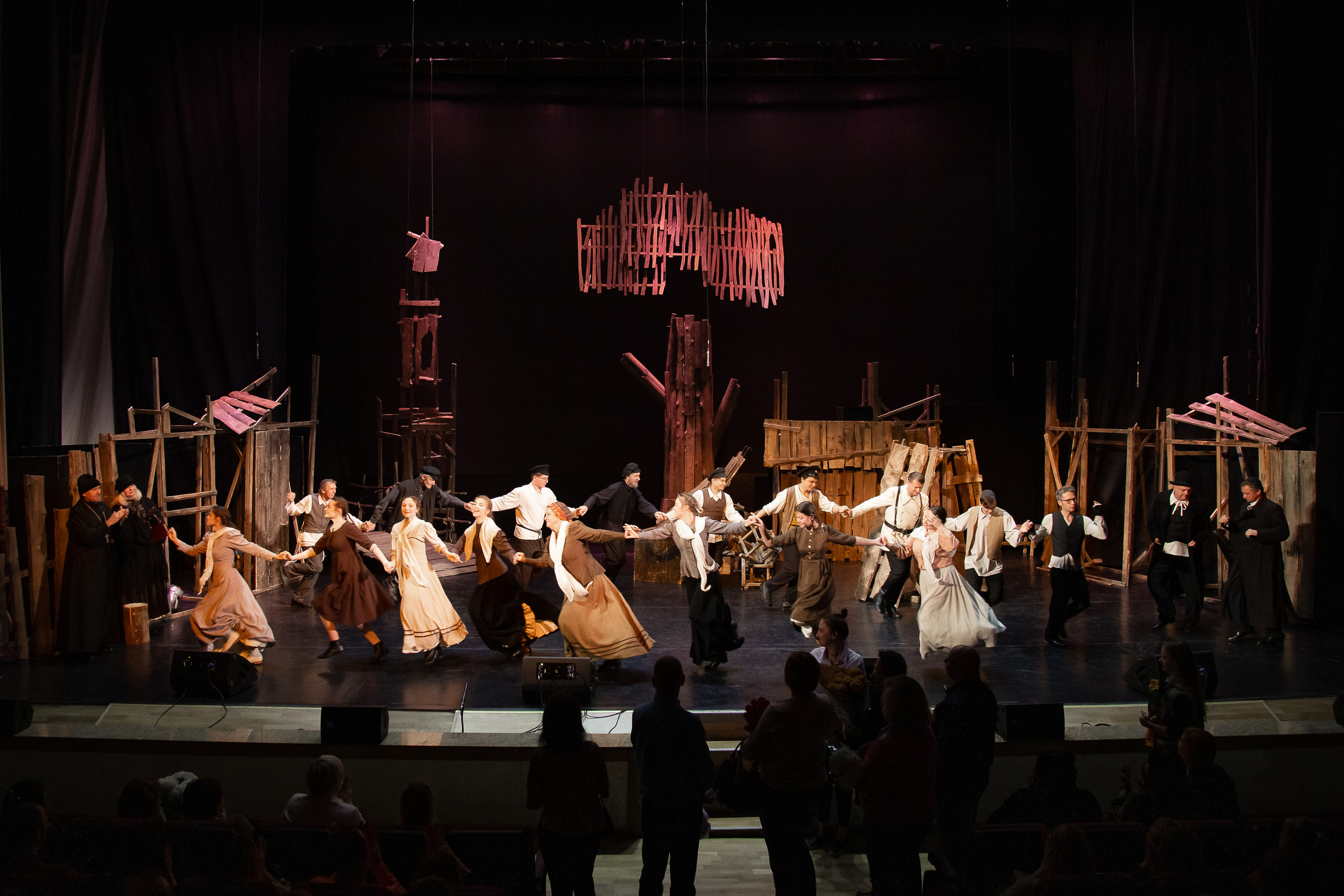 Поминальная молитва. Свадебный Семейный Репортажный фотограф в Москве