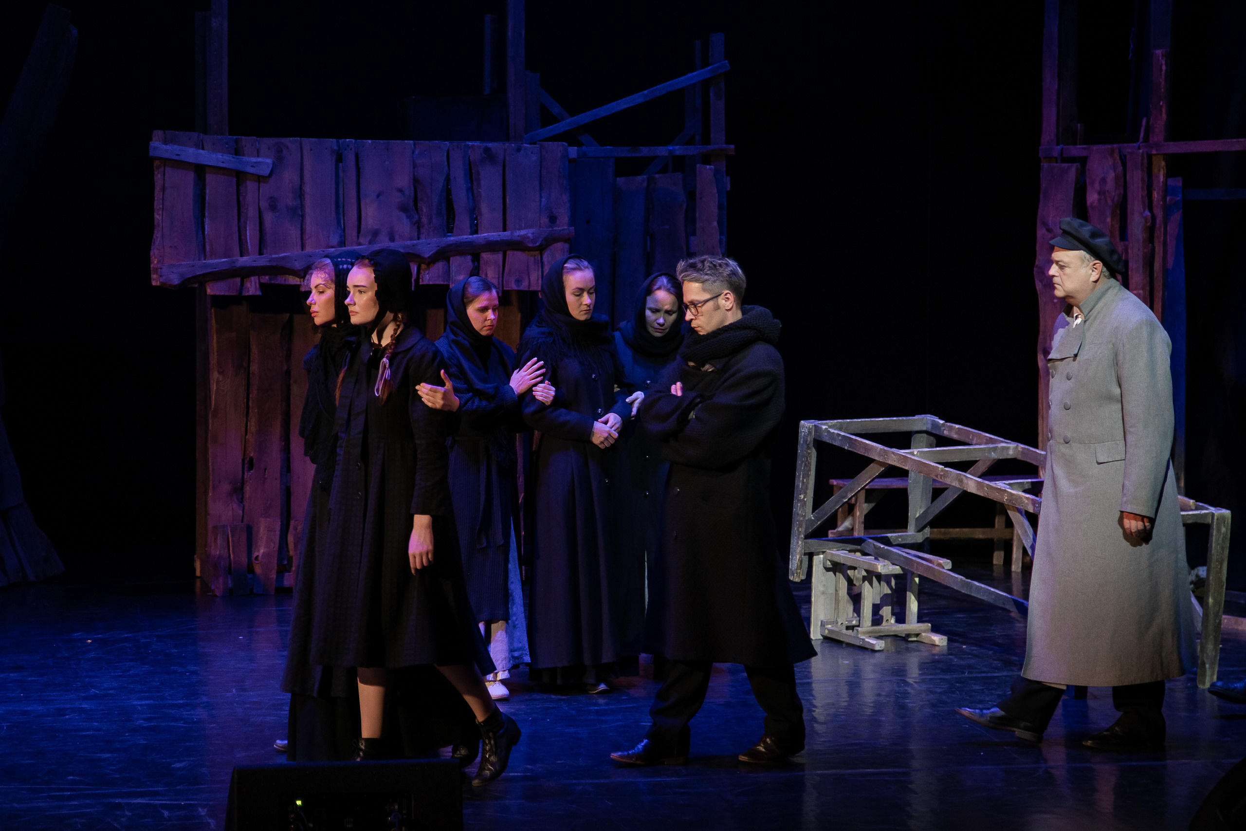 Поминальная молитва. Свадебный Семейный Репортажный фотограф в Москве