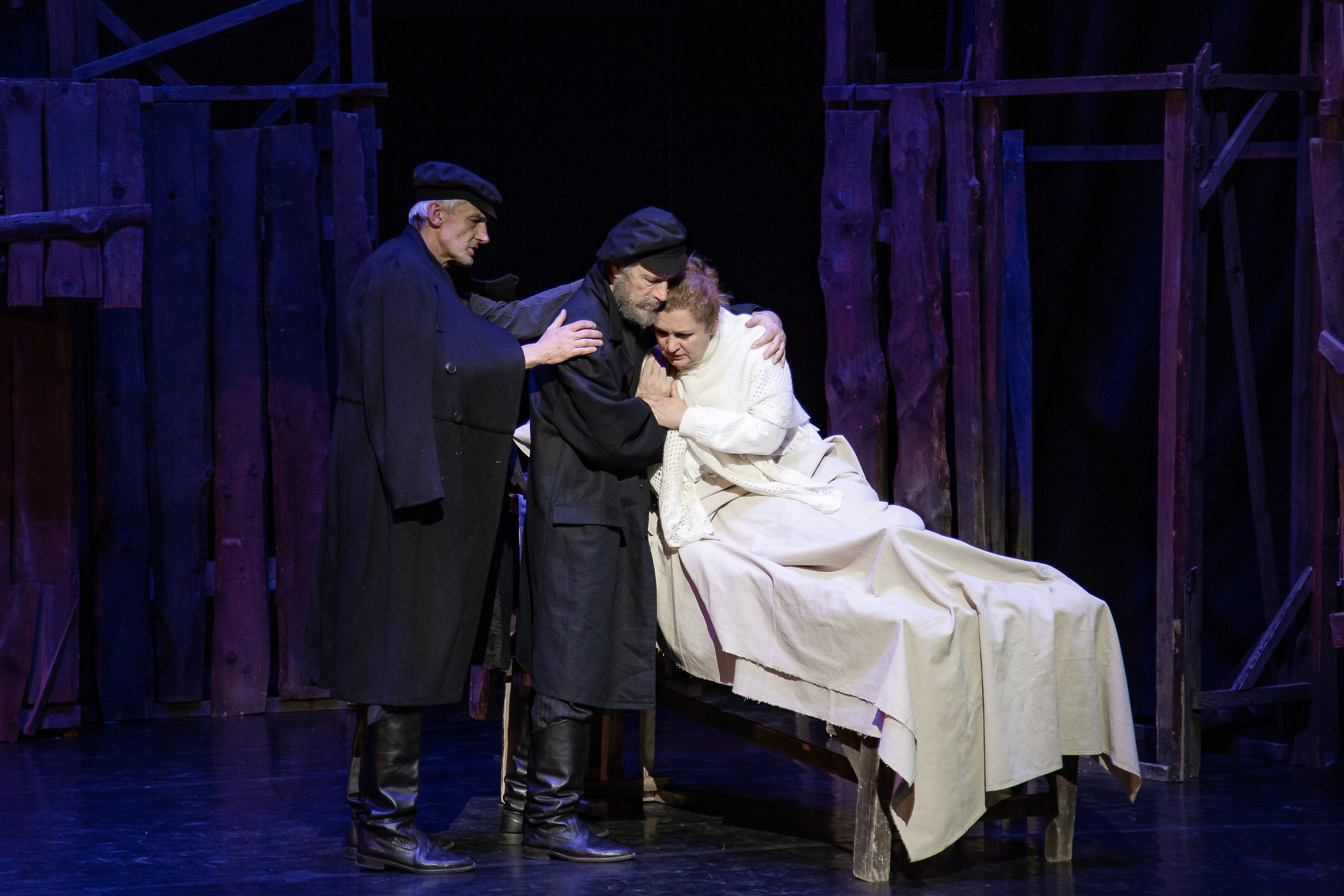 Поминальная молитва. Свадебный Семейный Репортажный фотограф в Москве