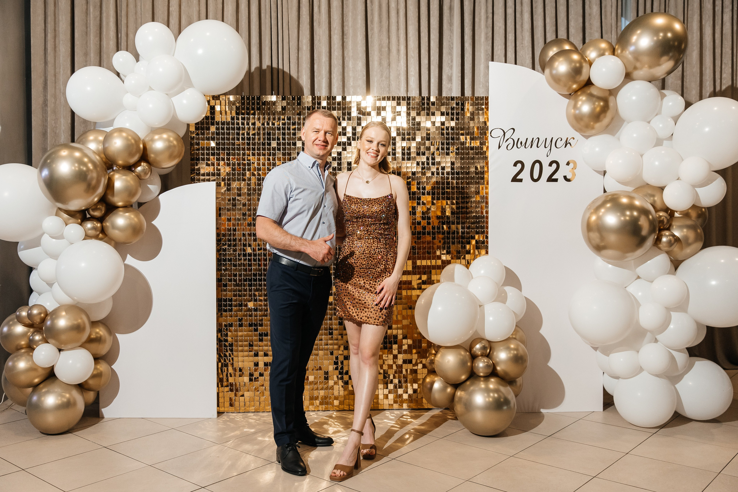 2023-06-23 Выпускной МБОУ СОШ № 10. Фотограф в Красноярске