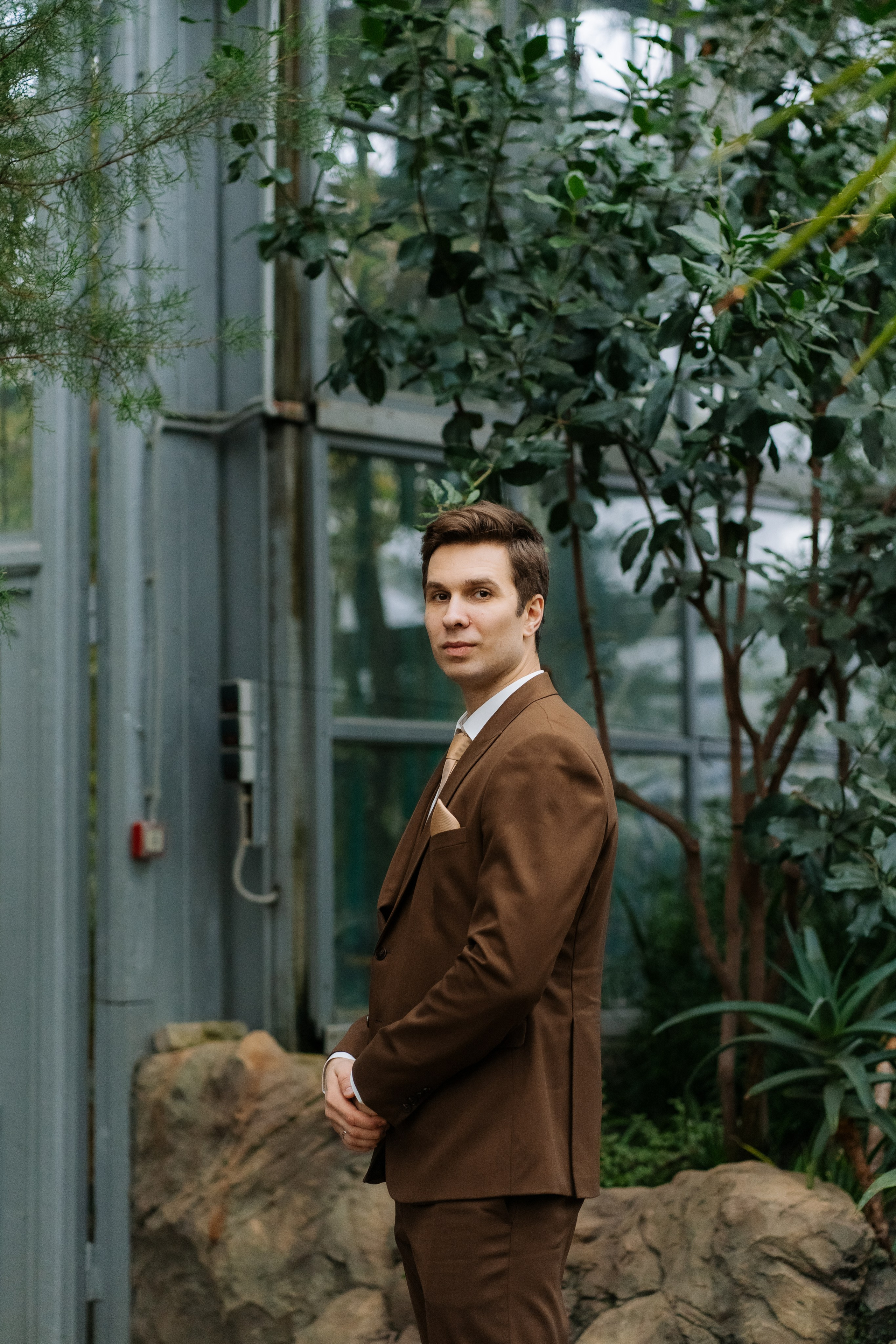 Свадебная фотосессия в оранжерее, Москва. Свадебный фотограф в Москве Анна Полушина