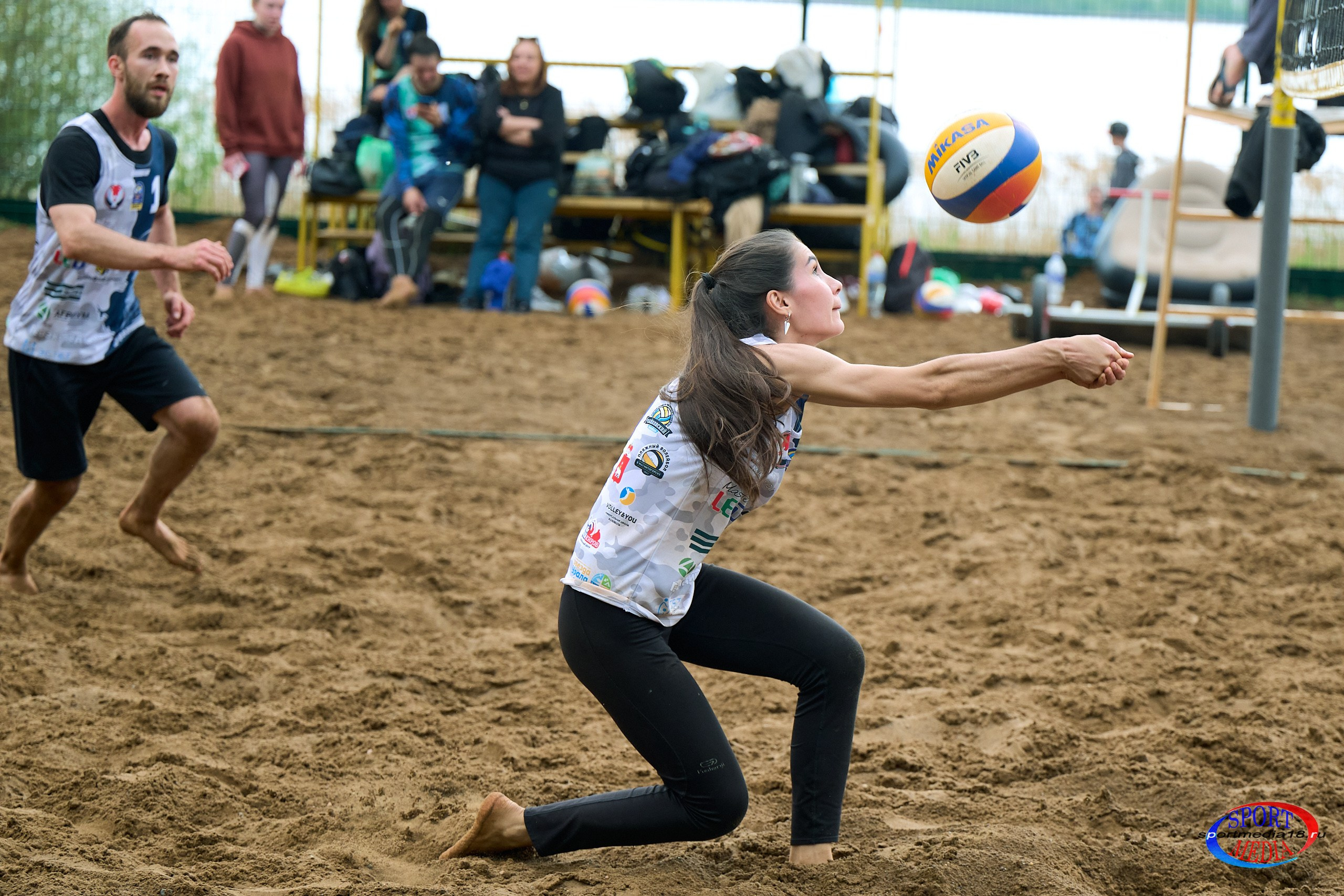Пляжный волейбол. ПРИВОЛЖСКАЯ ЛИГА MIXT Ижевск 18.05.2025. Спортивный репортажный фотограф в Ижевске Сергей Мерзляков