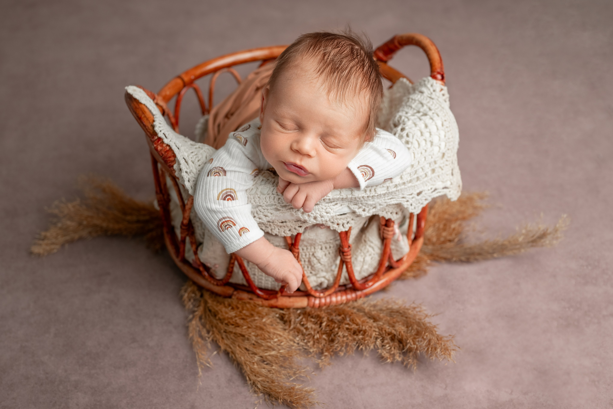 Фотосессия новорожденных в Норильске. Фотограф новорожденных в Норильске Виктория Шагалиева