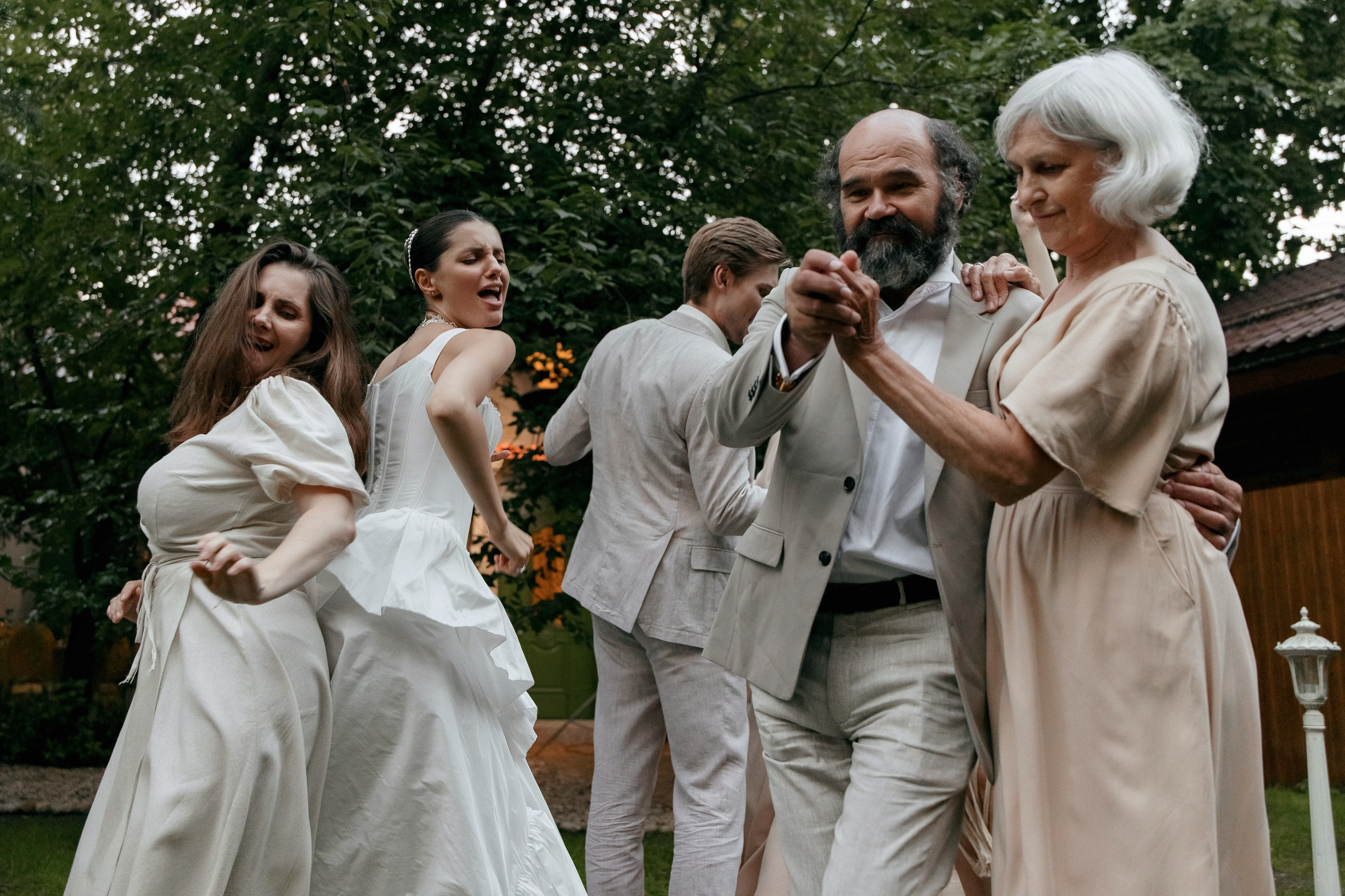 Елизавета и Евгений: итальянская романтика в подмосковных пейзажах. Свадебный фотограф Москва