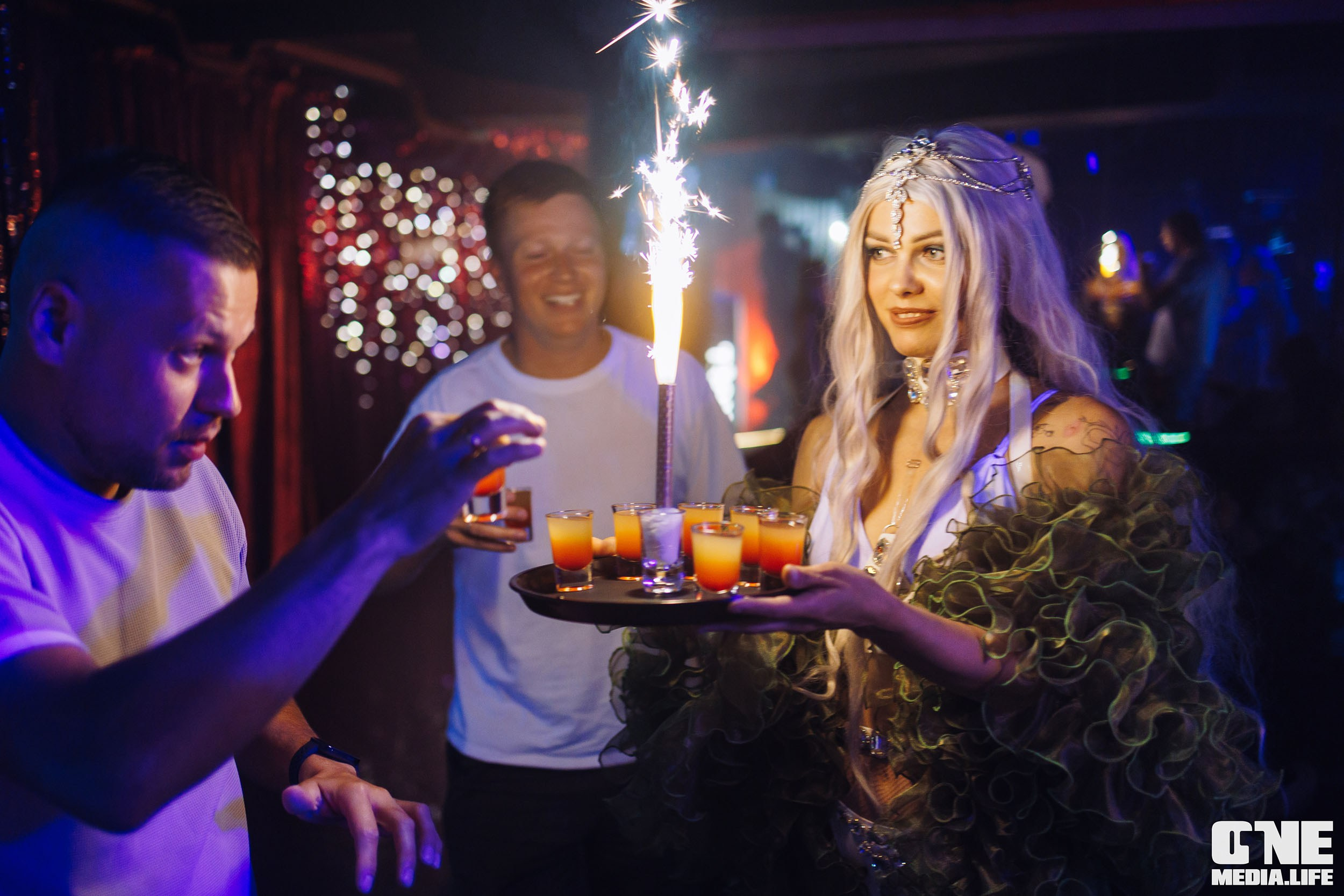 Фоторепортаж из караоке-клуба Эйфория. One Media Life: фоторепортажи, фотоотчеты с мероприятий и заведений