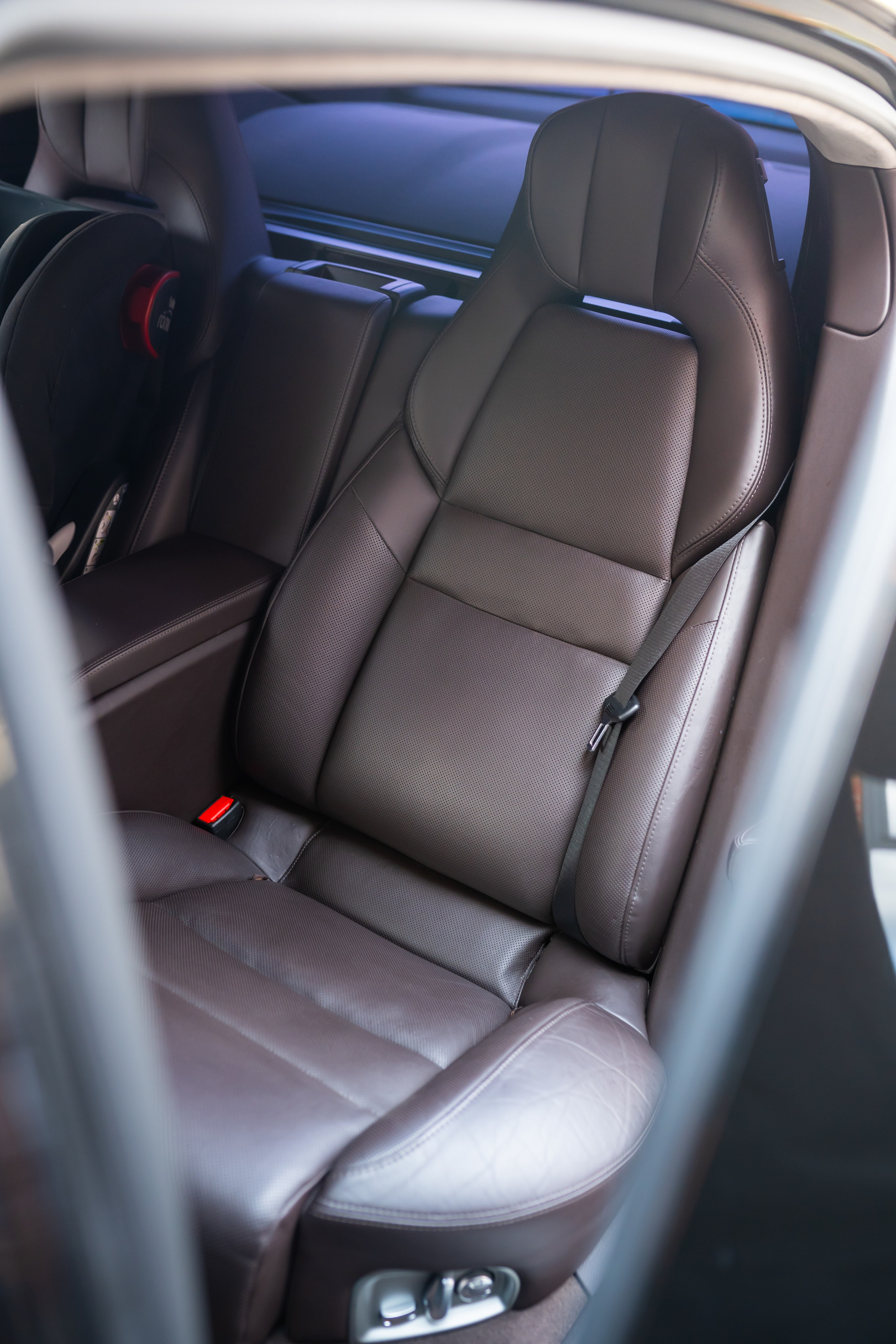 Porsche Panamera. Mirllaev