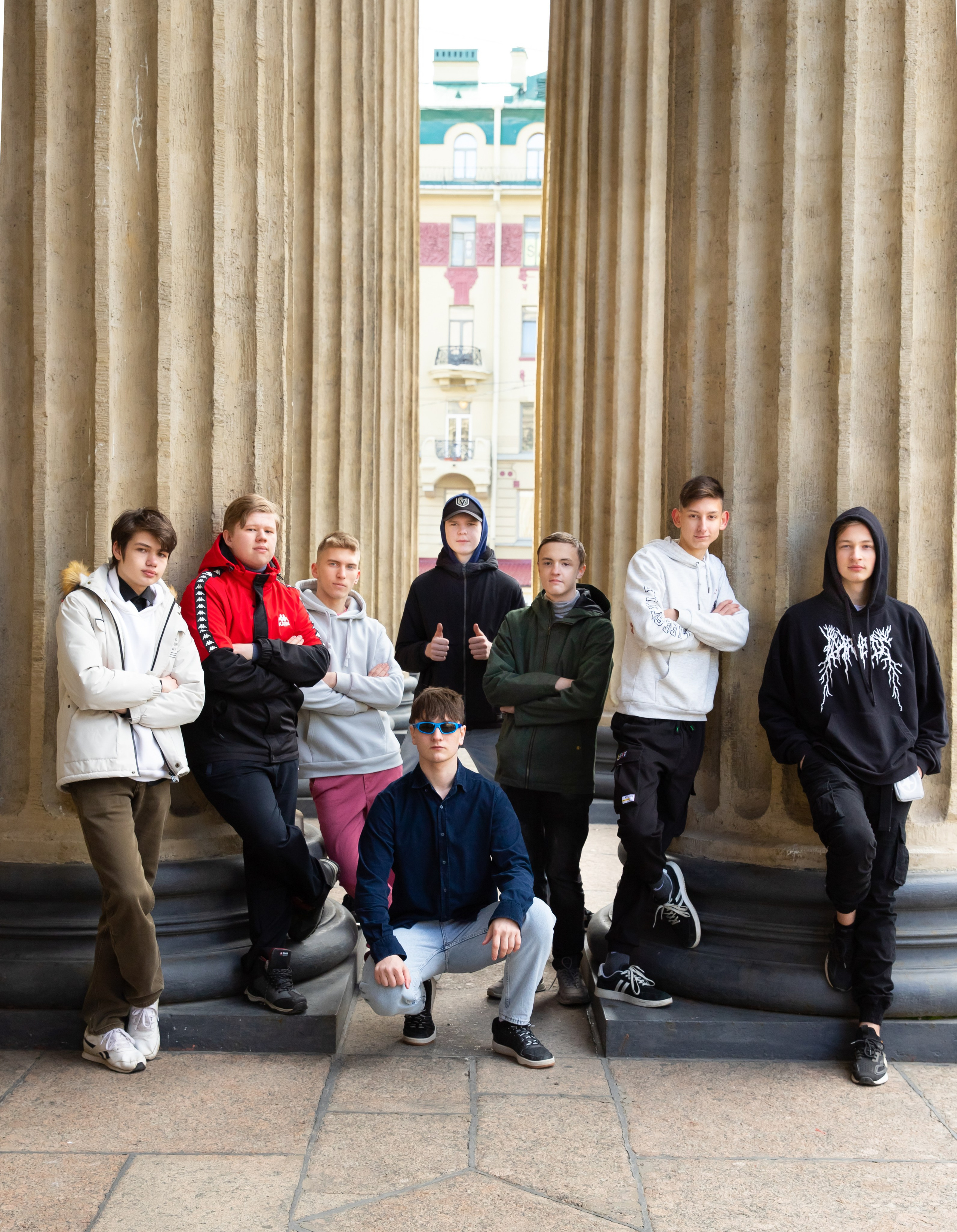 Фотографии старшеклассников для выпускного альбома как в школе ,так и на улице. ВЫПУСКНЫЕ АЛЬБОМЫ для детского сада и школы Санкт-Петербург и Лен. область