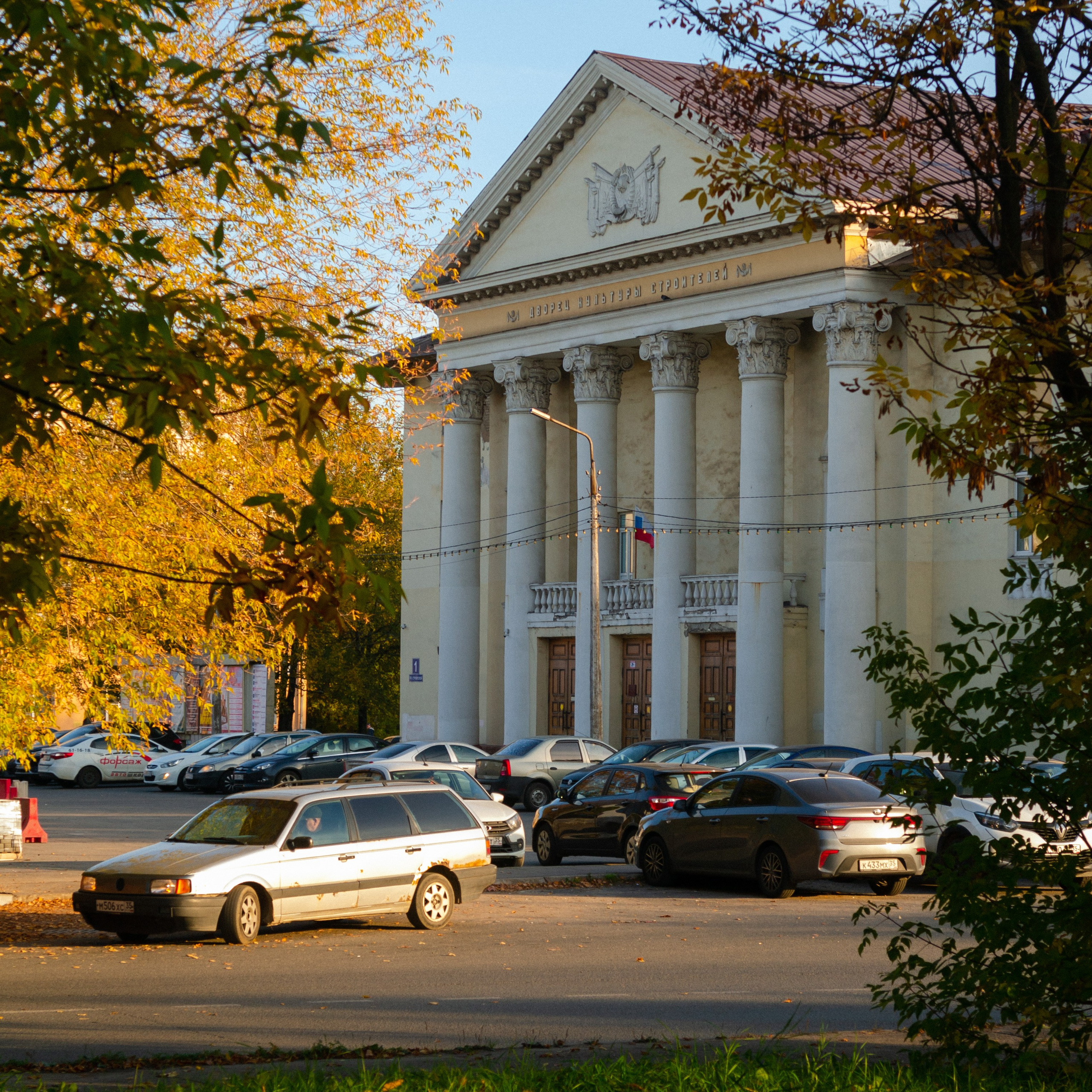 Октябрь 2025. Den Mirov — Фотограф, Музыкант