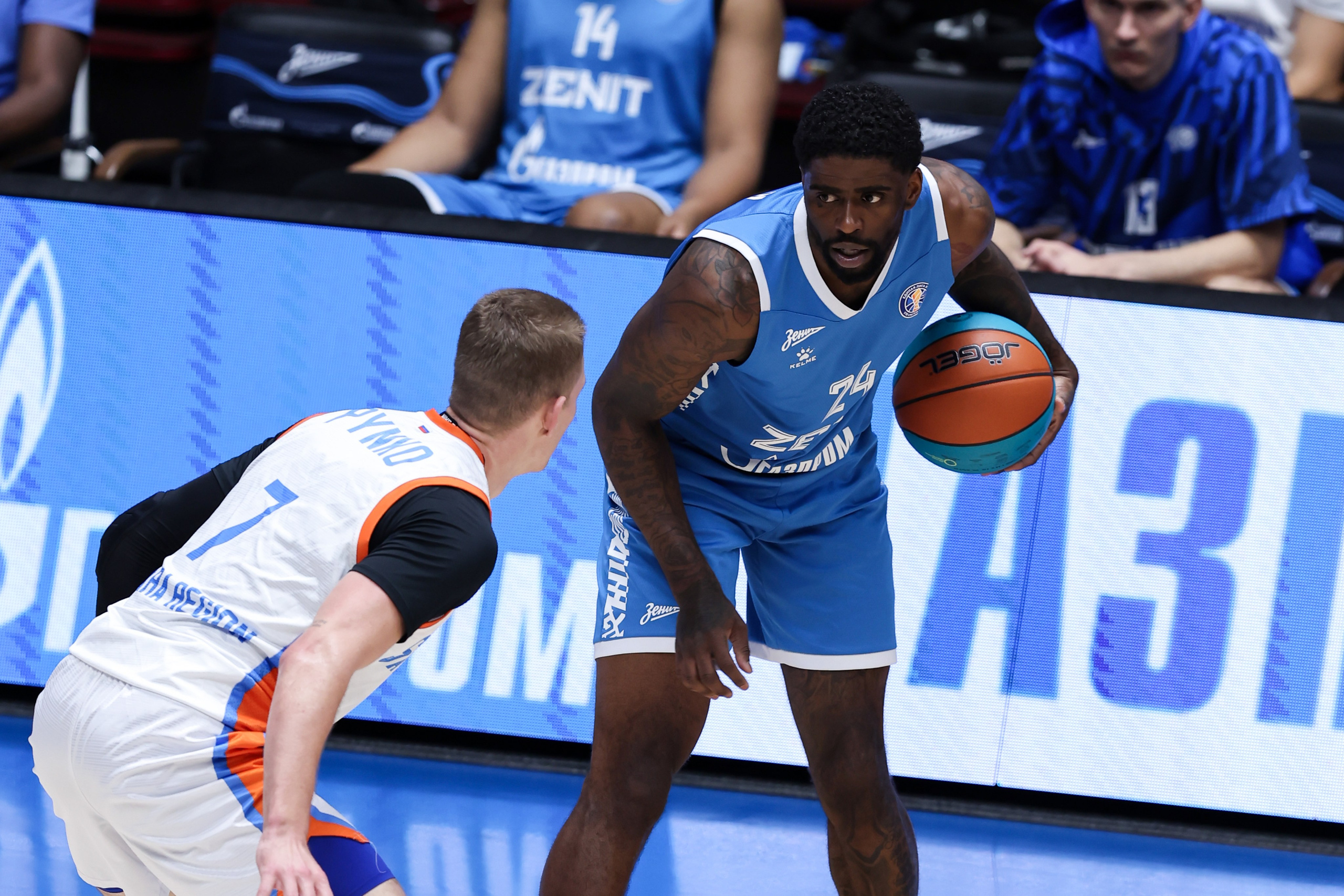 БК Зенит — БК Самара 30.10.2024. Спортивный и репортажный фотограф Антон Тереханов