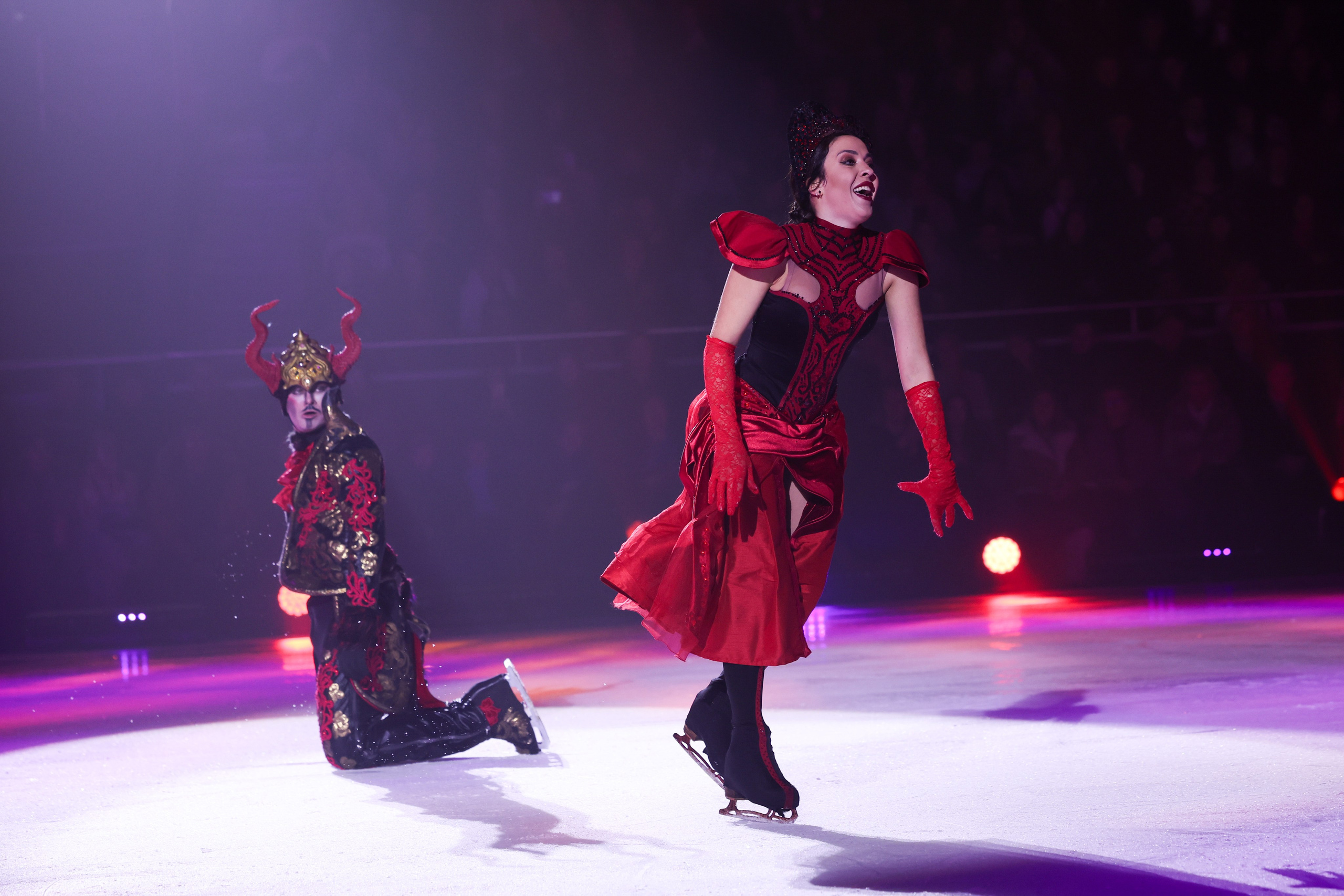 «Вечера на хуторе» ледовое шоу 25.12.2025. Спортивный и репортажный фотограф Антон Тереханов