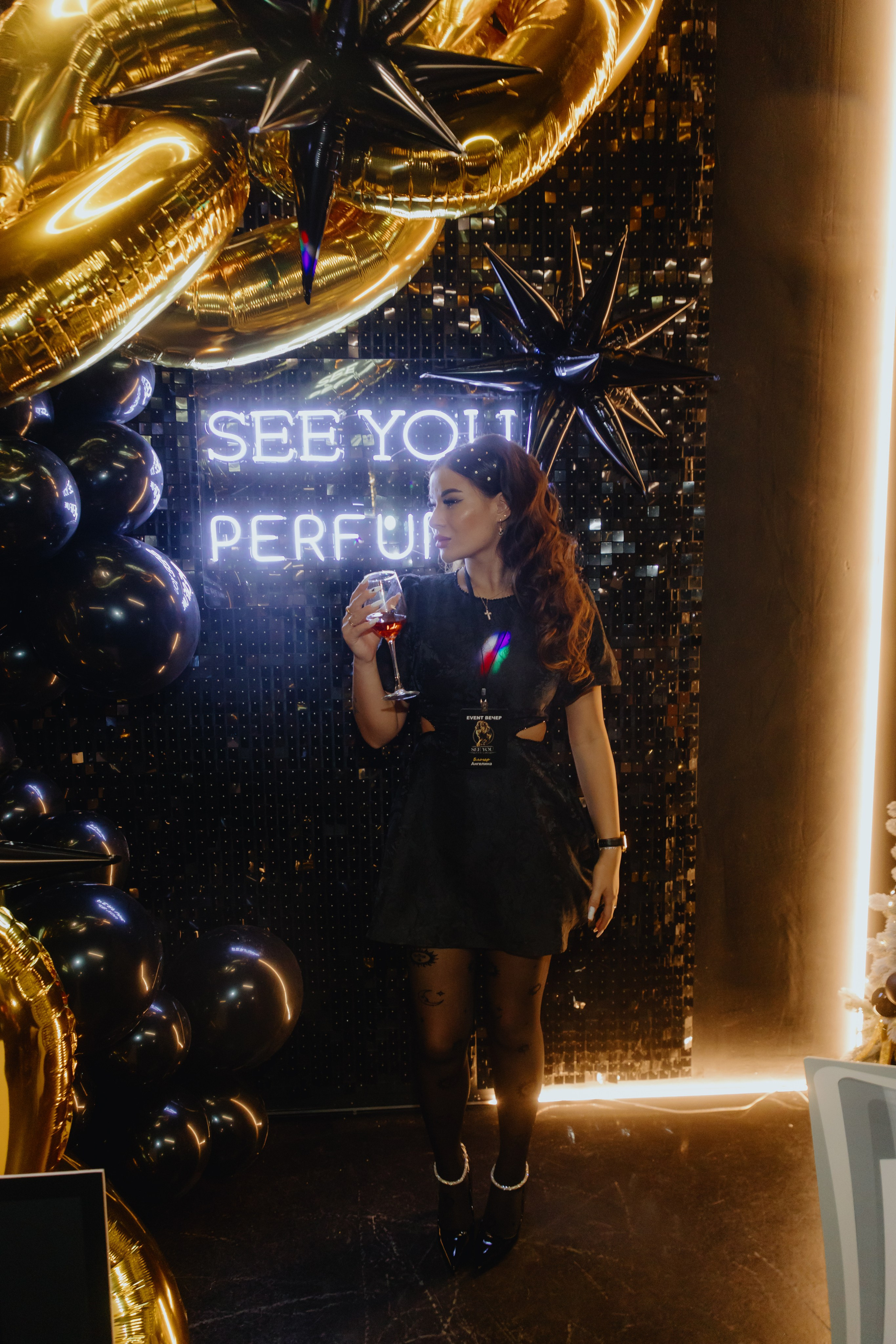 See `You Perfume. Фотограф в Москве и Санкт-Петербурге Дарина