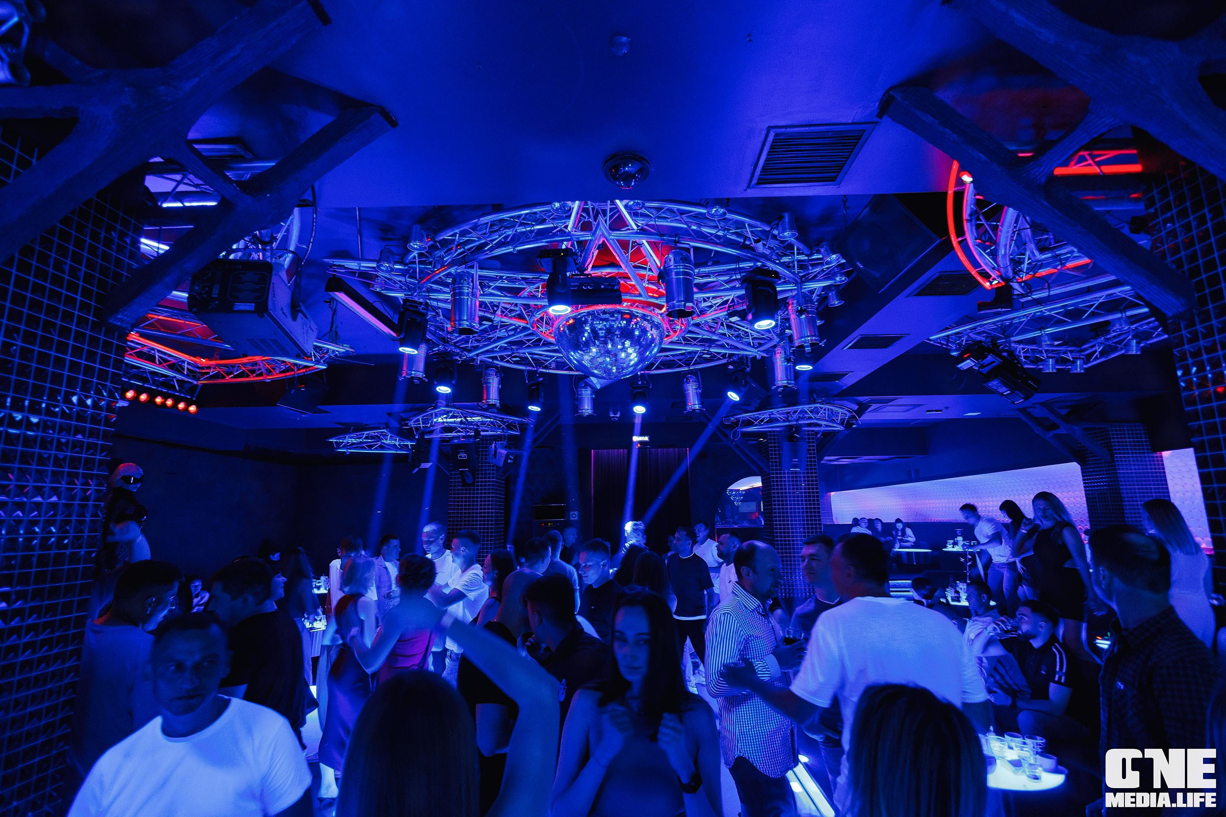 Фоторепортаж из РК Планета. One Media Life: фоторепортажи, фотоотчеты с мероприятий и заведений
