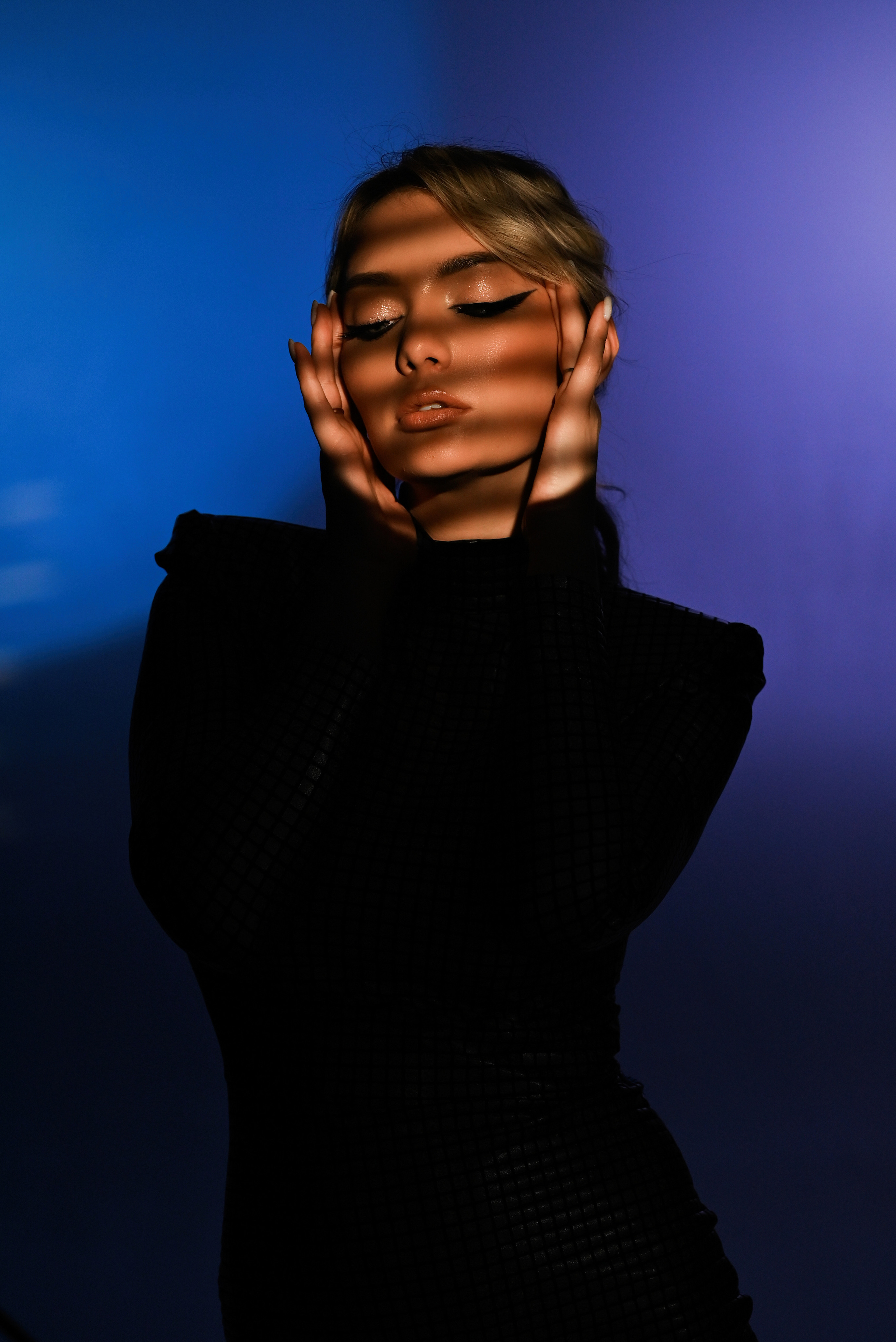 Индивидуальная сьемка со студийным сыетом для Ани. Свадебный и семейный фотограф в Хабаровске Оксана Новикова