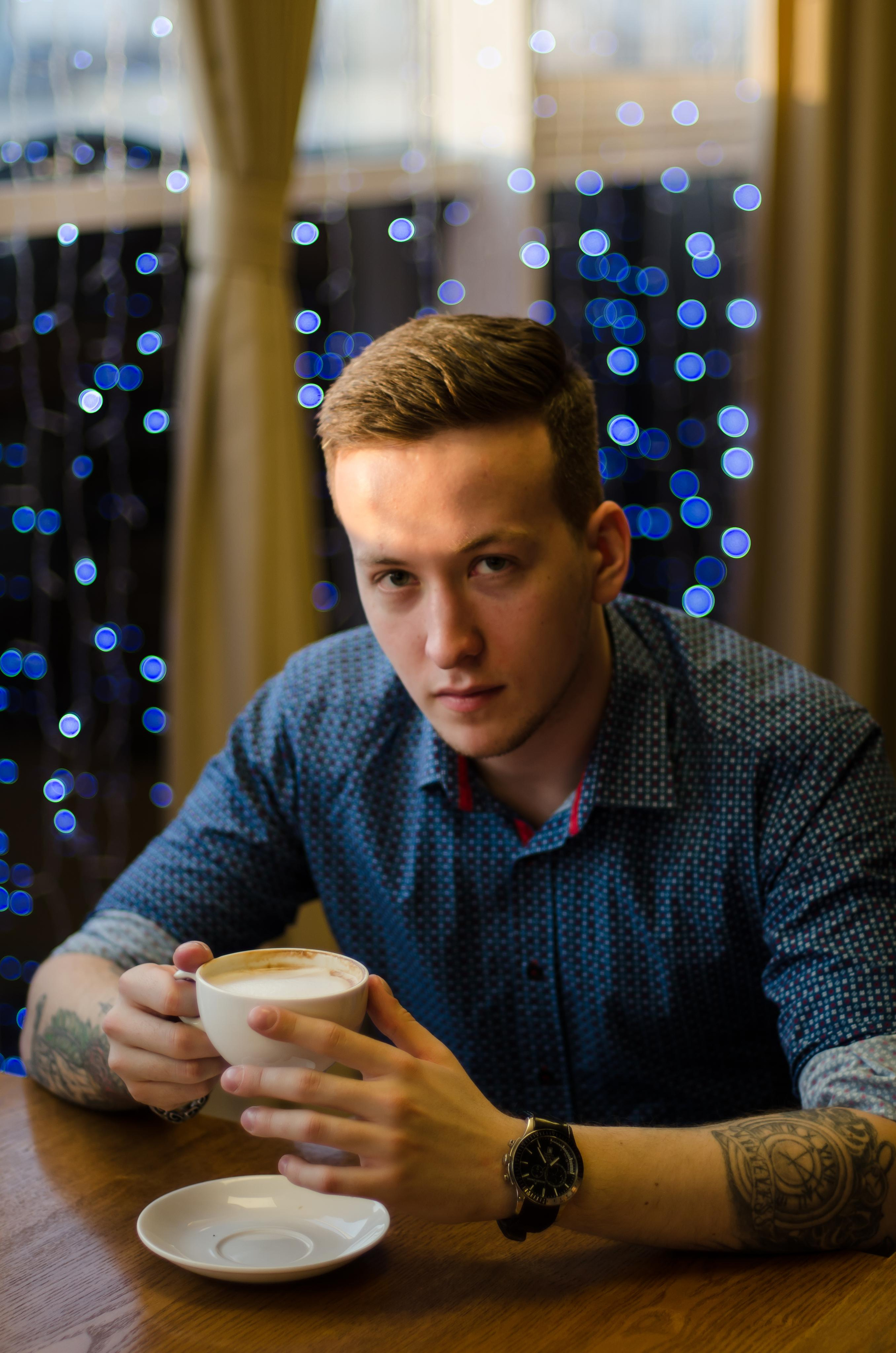 Прогудка Love Story в городе и кафе. Свадебный и семейный фотограф в Хабаровске Оксана Новикова