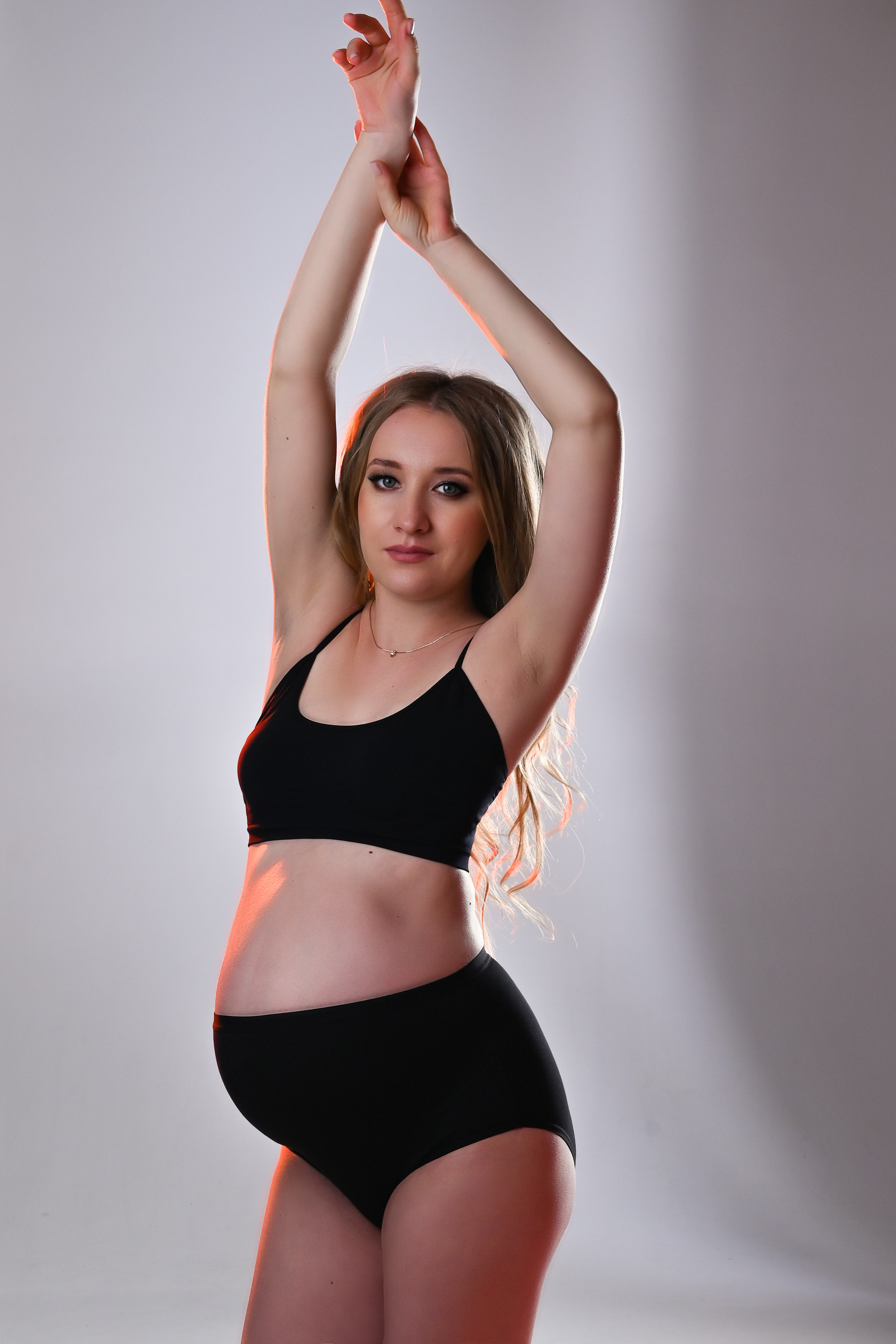 Фотосессия беременности Алеси. Свадебный и семейный фотограф в Хабаровске Оксана Новикова