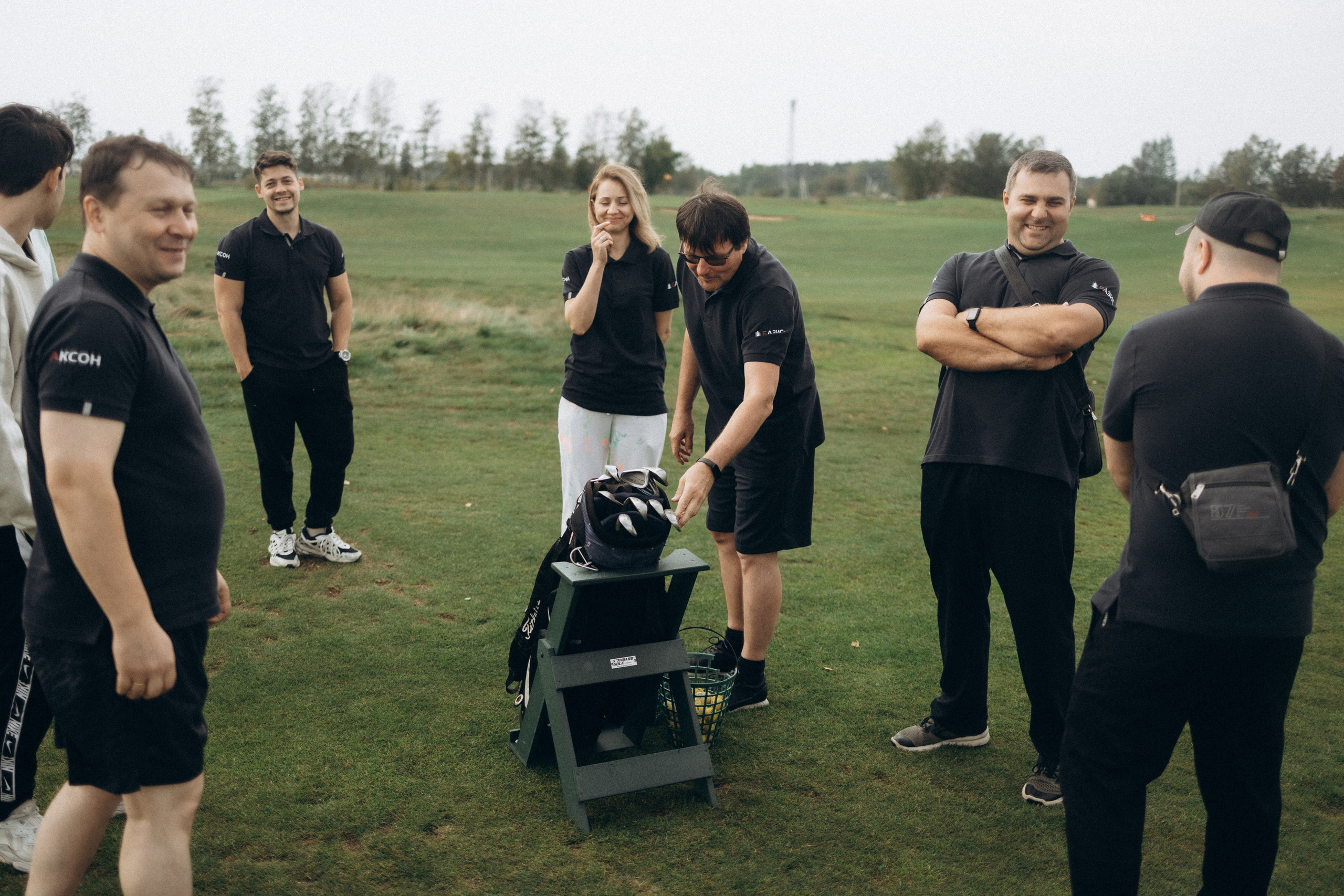 Корпоратив компании Аксон «игра в гольф». Фотограф Артем Бросов в Санкт-Петербурге и Дубае