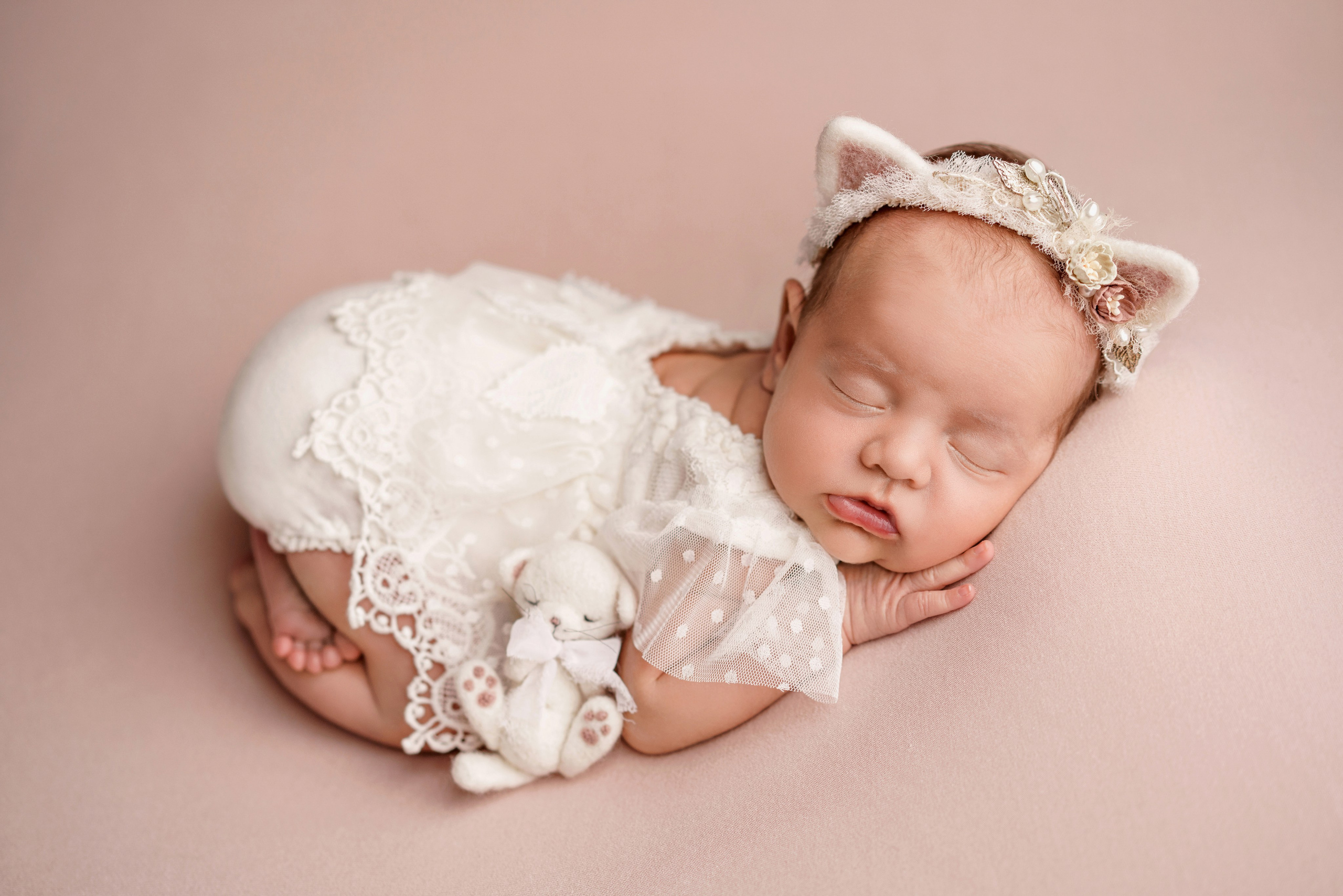 Фотосессия новорожденных | Галерея трогательных кадров малышей в стиле newborn. Фотосессия новорожденных в Москве и Московской области | Профессиональный фотограф newborn — Татьяна Иванова