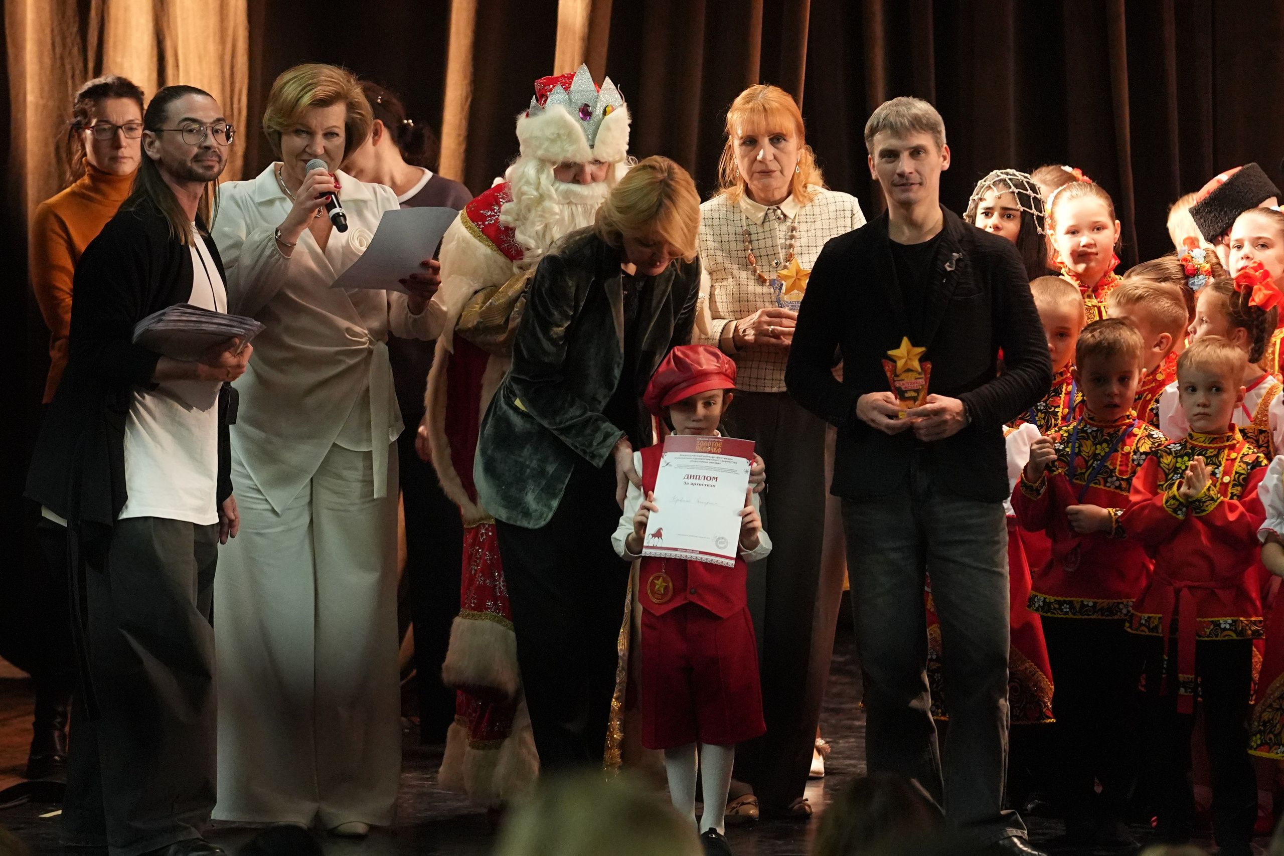 7 декабря, блок 2, г. Москва. Золотое яблочко