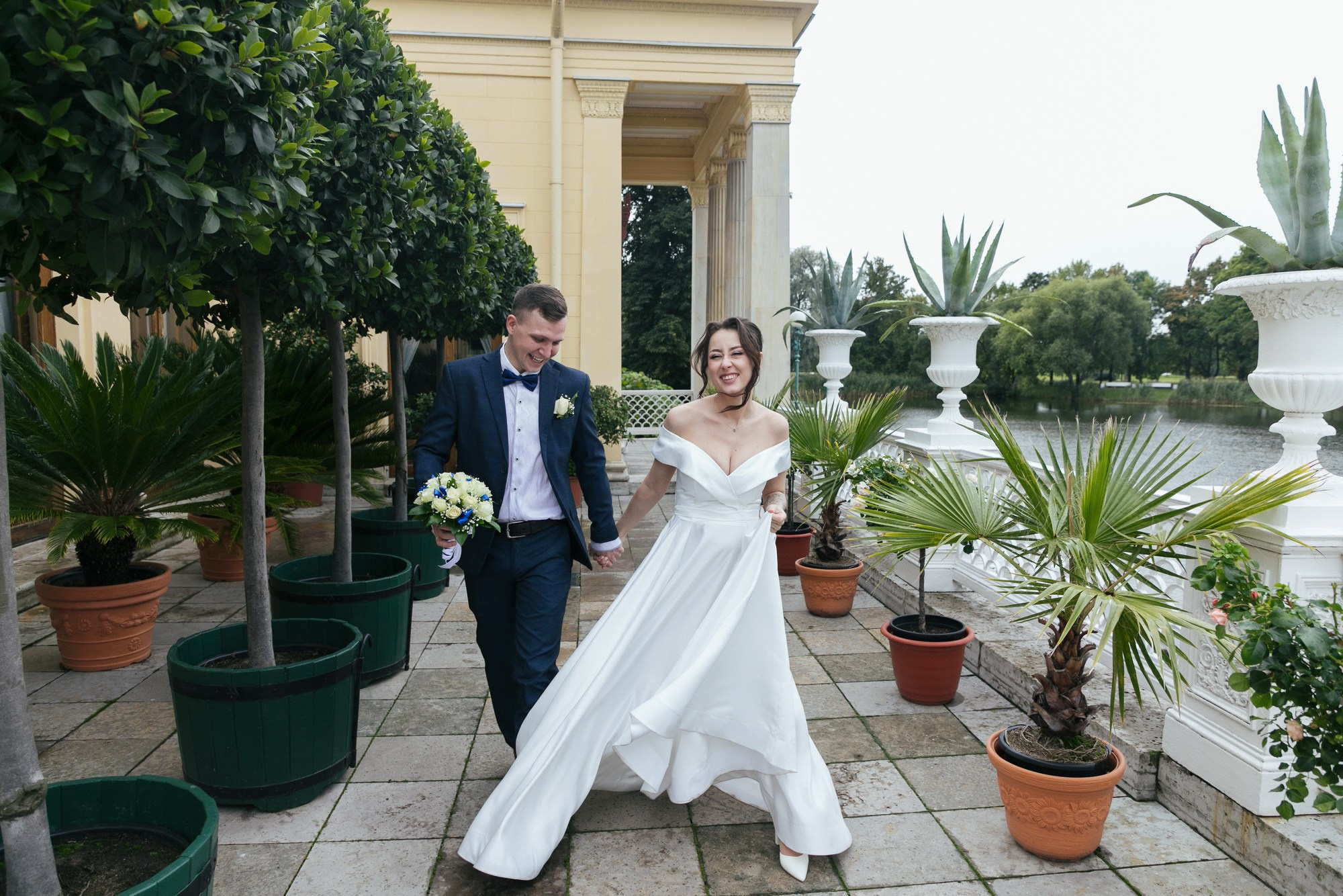 свадебная съемка в петергофе, найти фотографа на свадьбу, свадебный фотограф, свадебное платье купить, свадебный салон, свадебные кольца