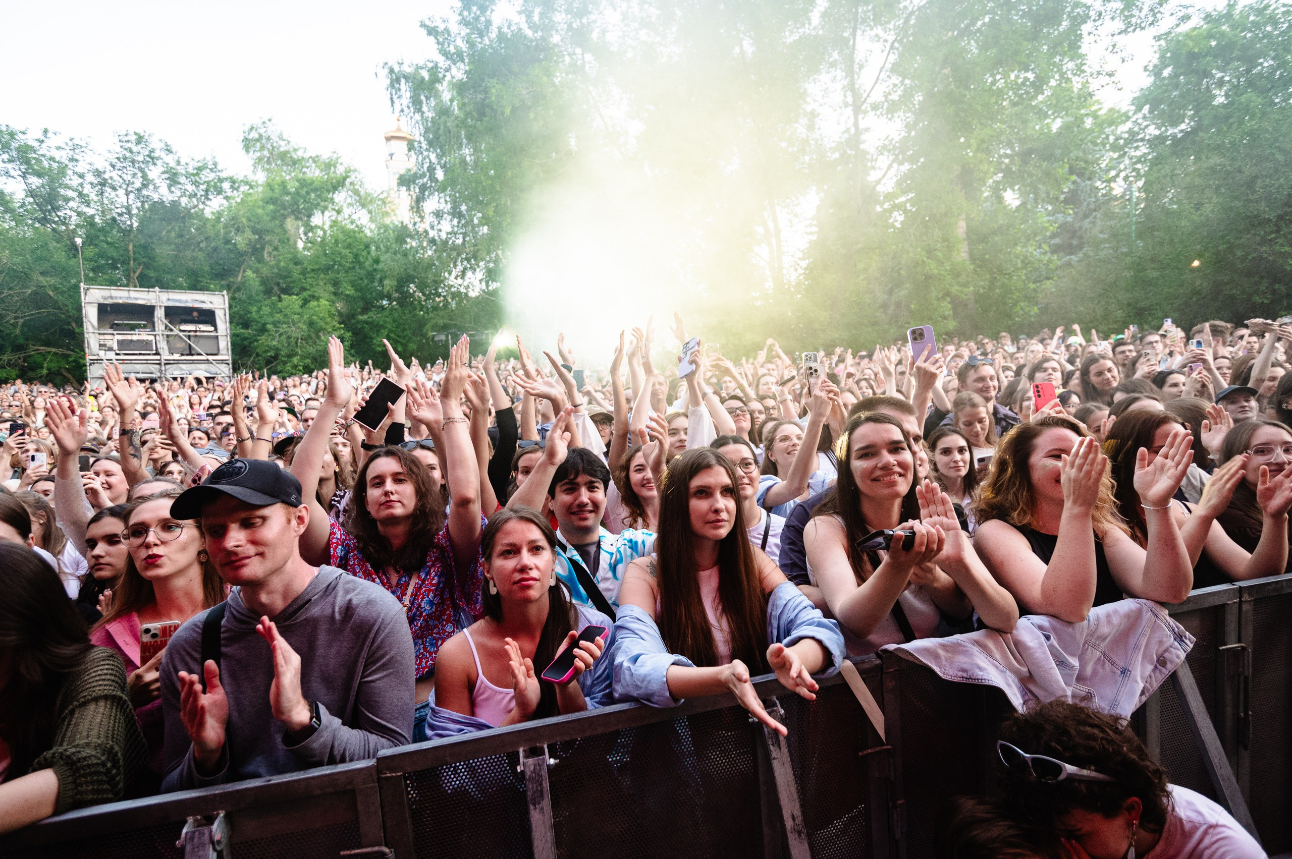 Стереолето Екатеринбург. Харитоновский парк. Репортажный и концертный фотограф Алексей Патентный в Екатеринбурге