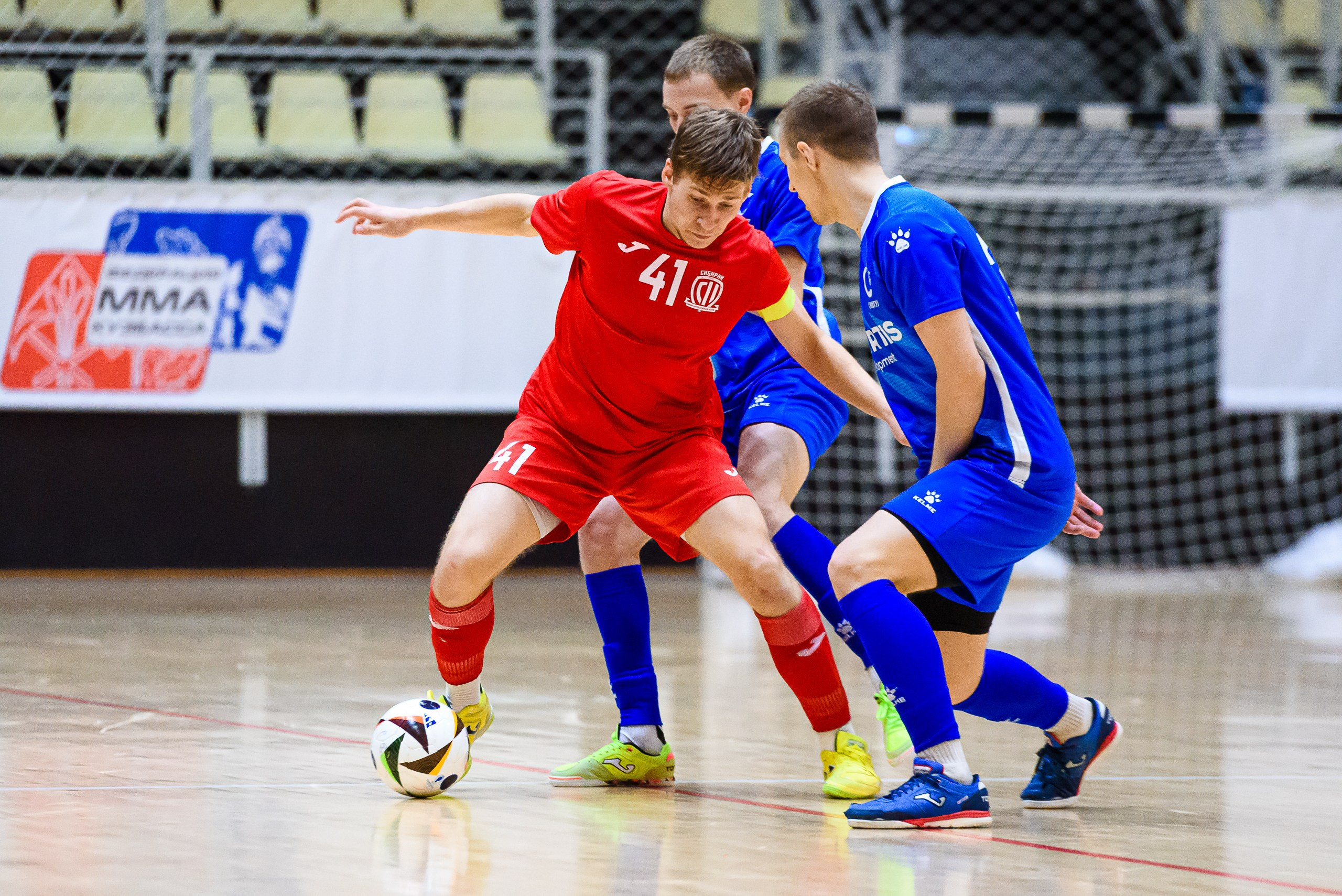 Высшая лига по футзалу — Сезон 2024-2025 — 2ой тур. Репортажный фотограф в Кемерово