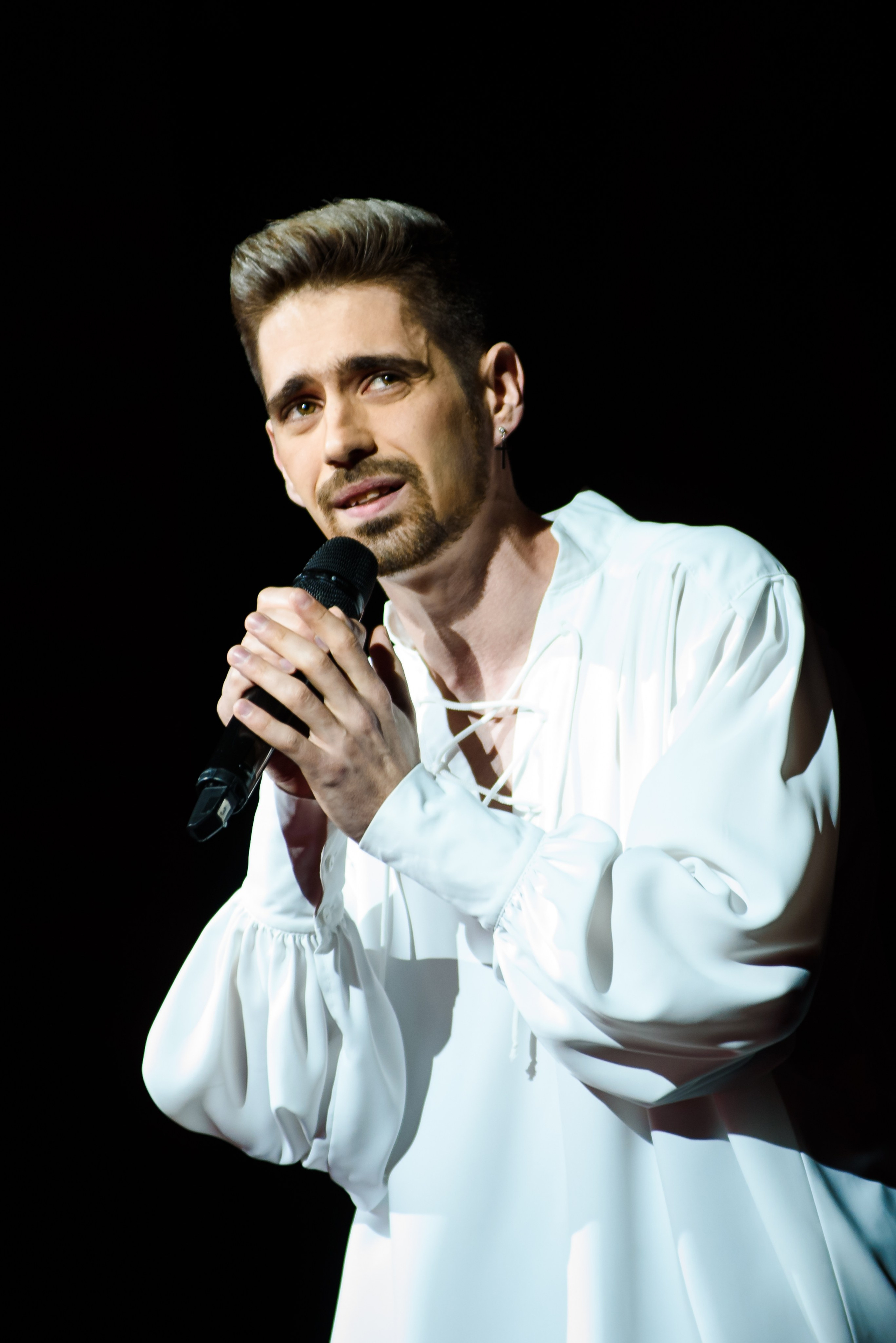 Она | Владимир Жуков