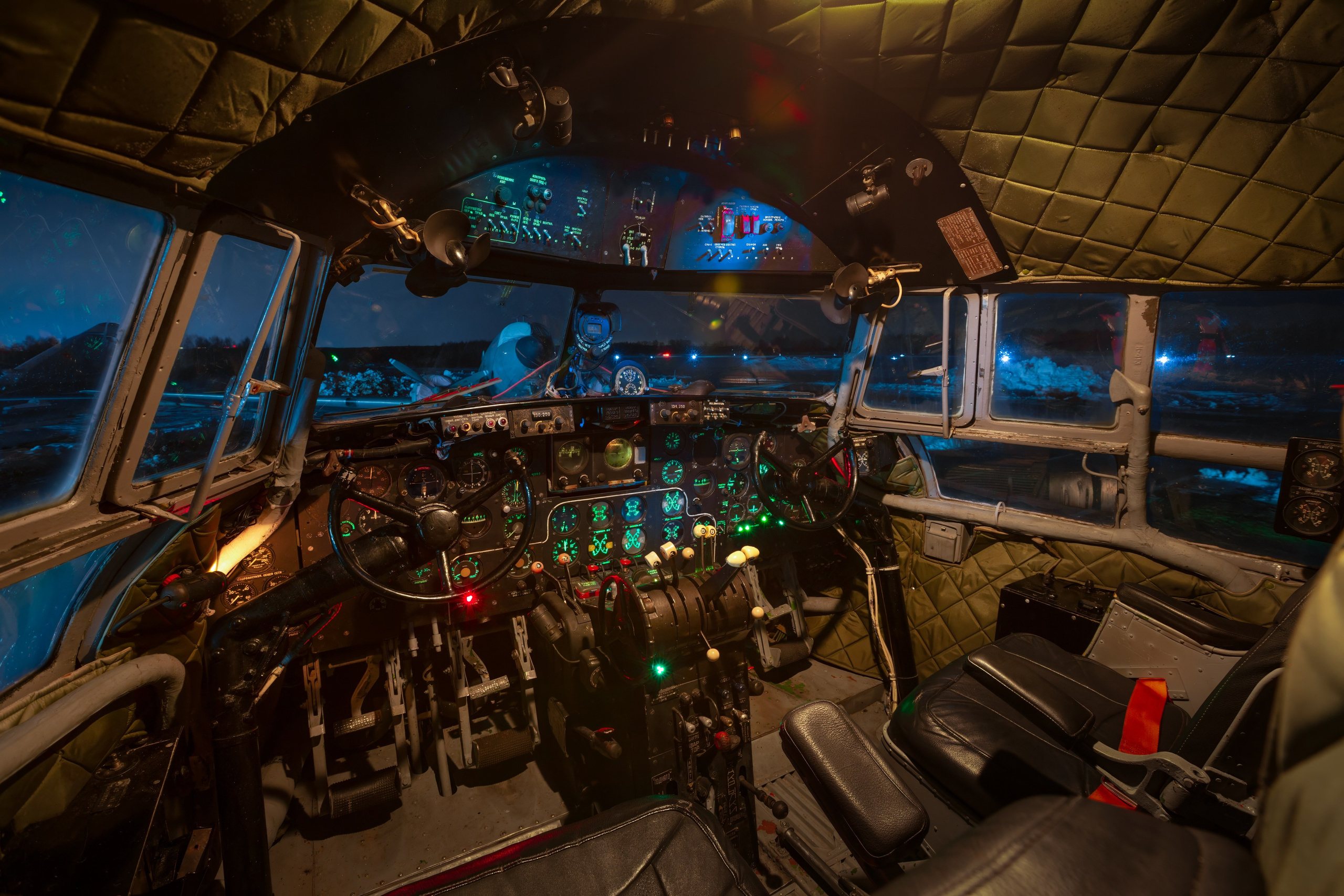 Авиационная техника для кино, рекламы и фотосессий