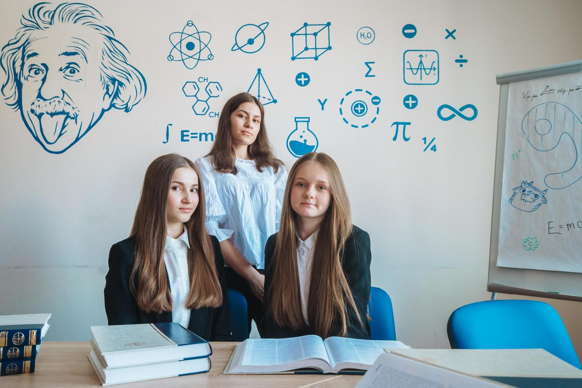 11 класс. КЛАСС | Выпускные альбомы в Нижневартовске