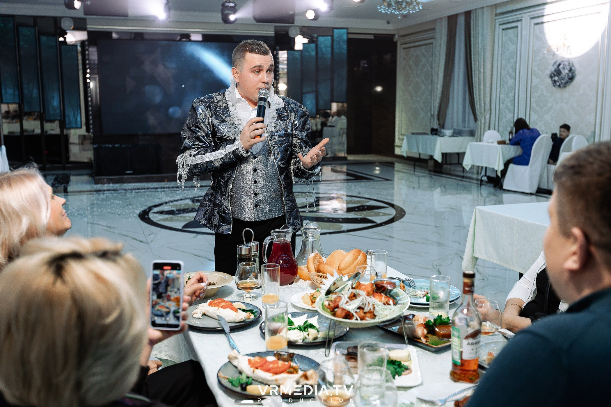 Новогодний вечер в ресторане «Лазурный Берег»