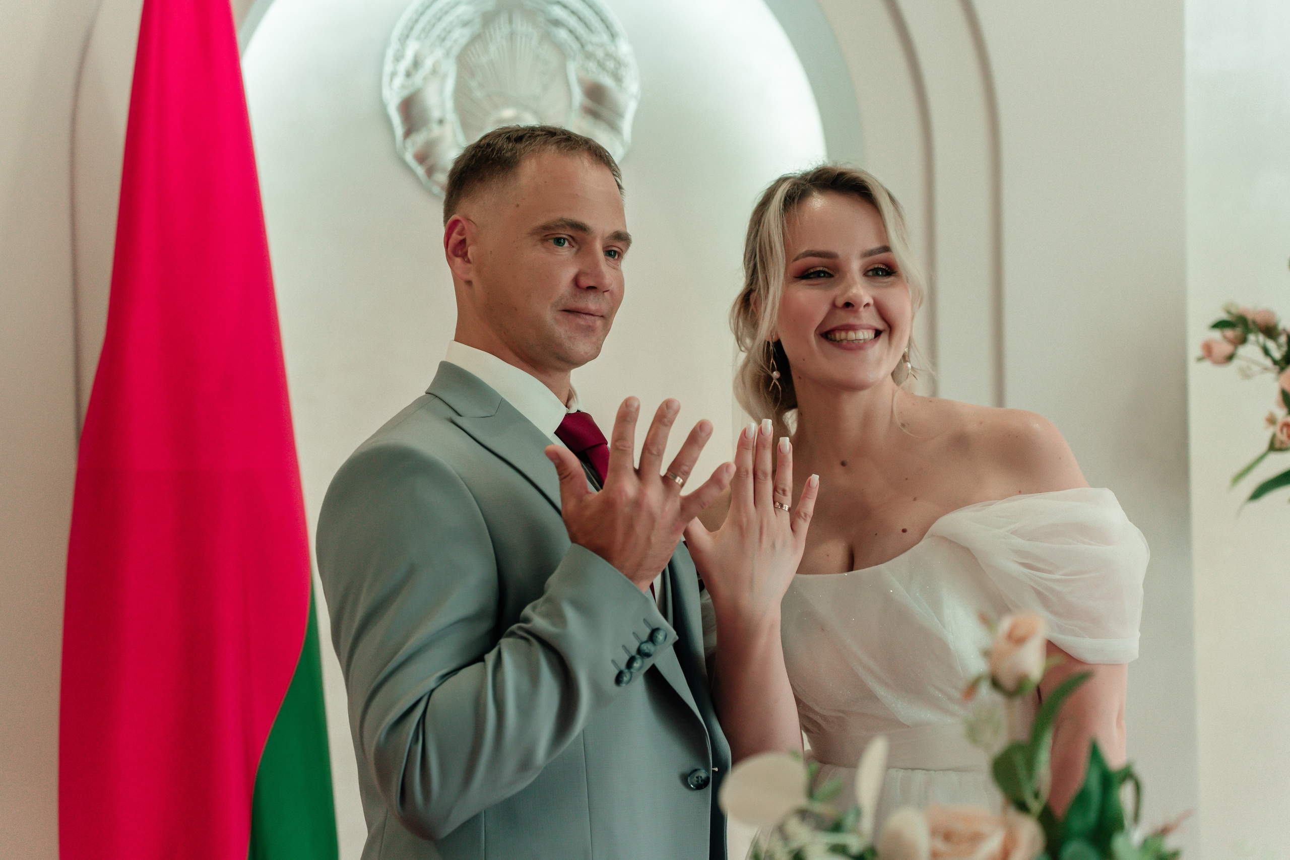 ЗАГС Партизанского района (большой зал). Ваш семейный фотограф в Минске — Вика Трегубова