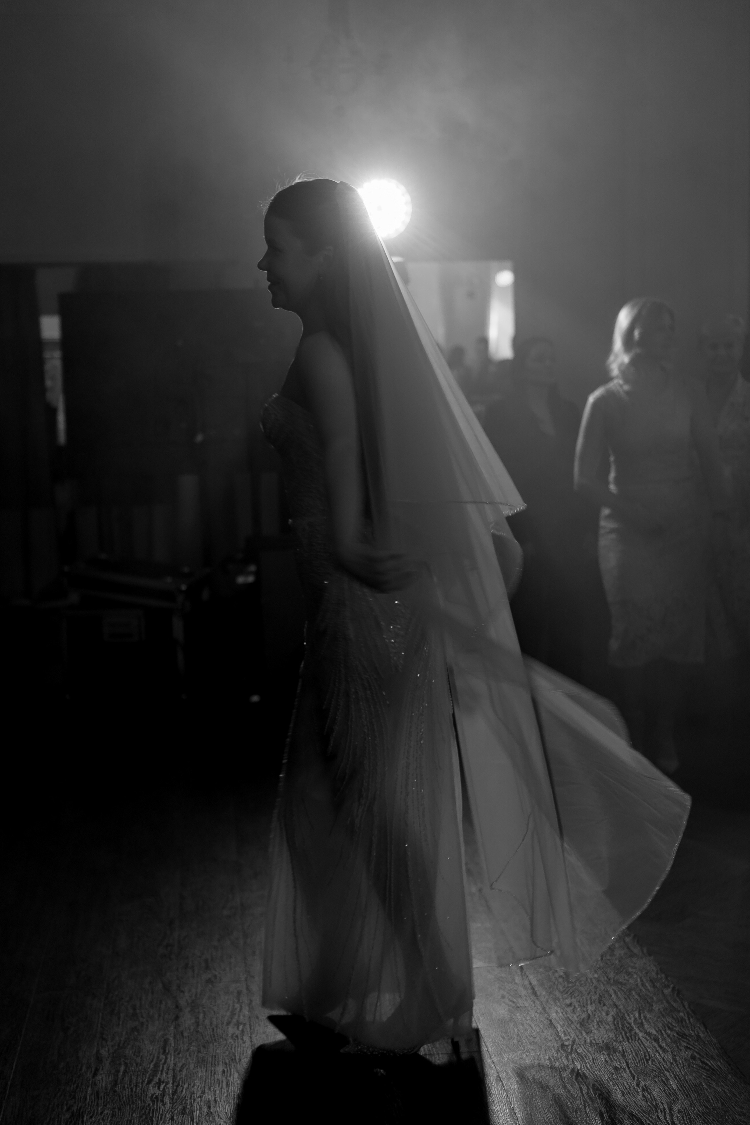 СВАДЕБНАЯ СЬЕМКА СБОРОВ В ОТЕЛЕ И ВЫЕЗД НА ЦЕРЕМОНИЮ (СНЯТО В СИБИРЕ В НИЖНЕВАРТОВСКЕ). Профессиональный фотограф, Санкт-Петербург — Виктория Богомолова