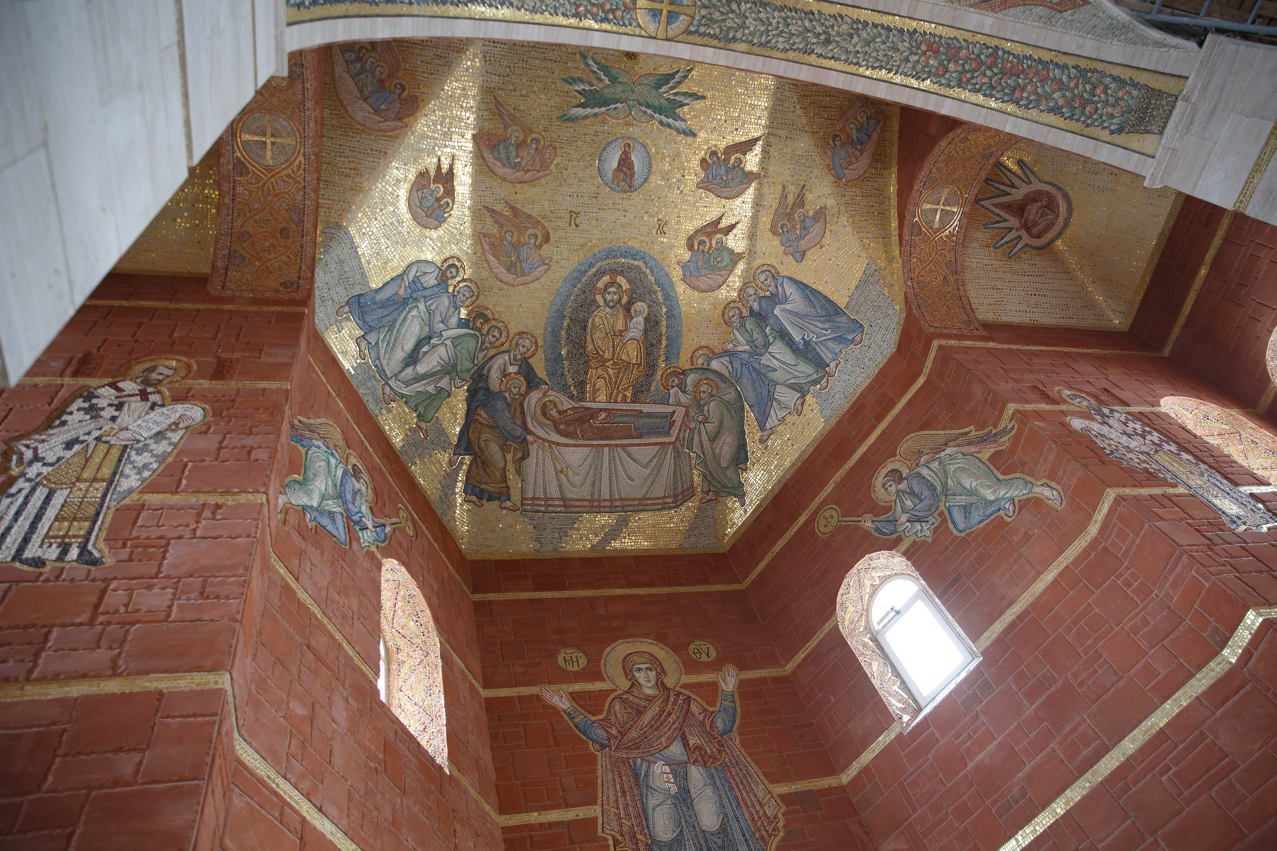 Успенский собор в монастыре Бештау. НИИКОРОВИН- мастерская мозаики и монументального искусства