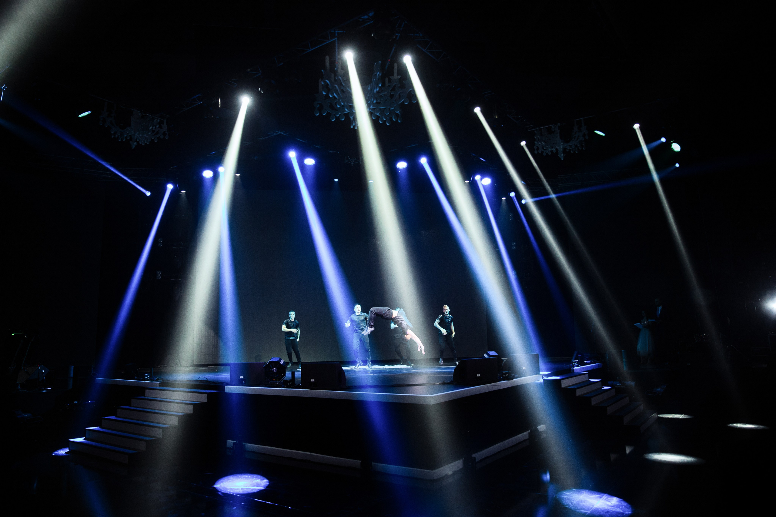 "УралОптИнструмент" 20    лет. Это было феерично!. Портфолио свадебного фотографа. Роман Каргаполов