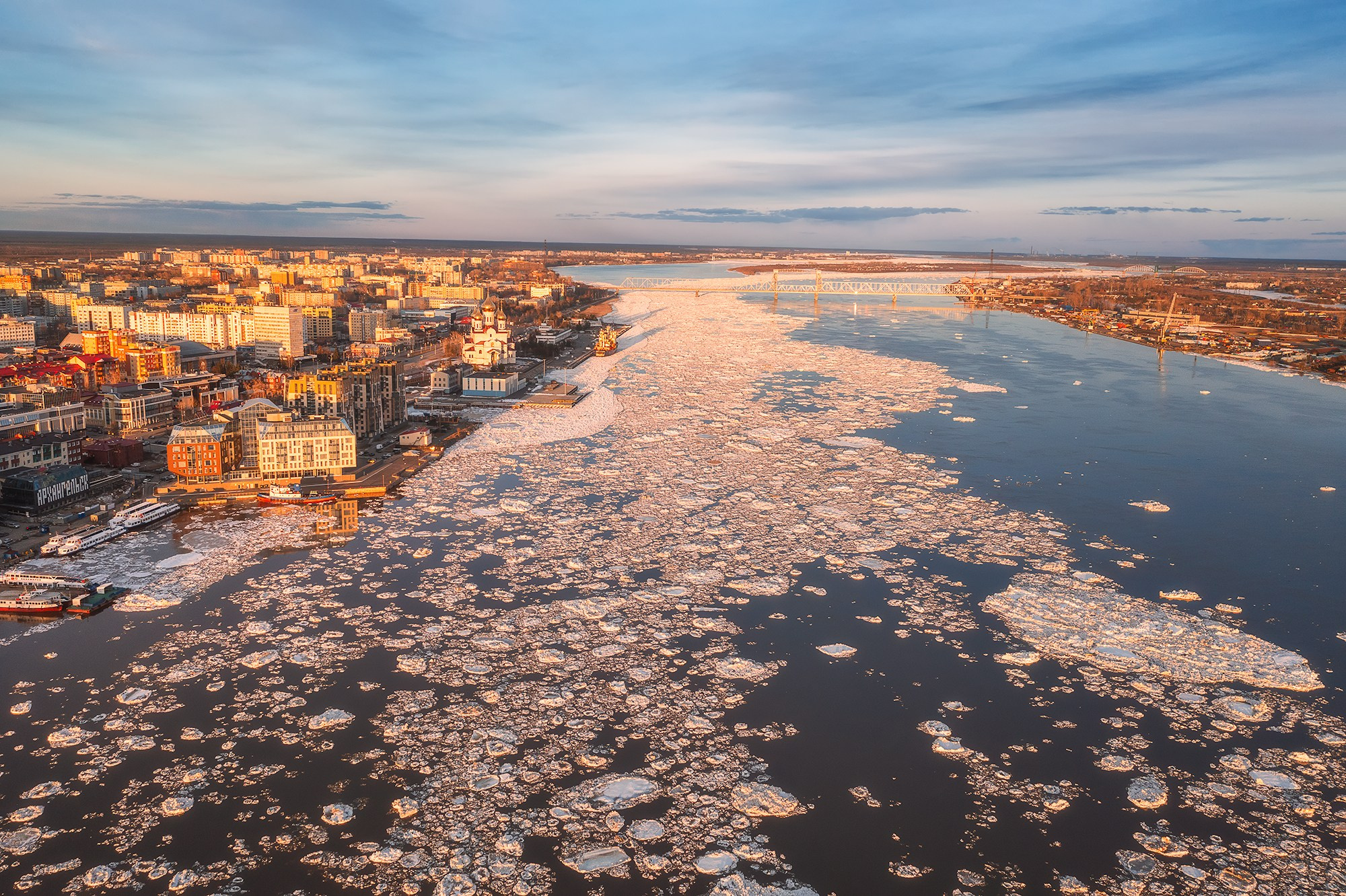 Город. Аэросъемка в Архангельске, Александр Ермолин