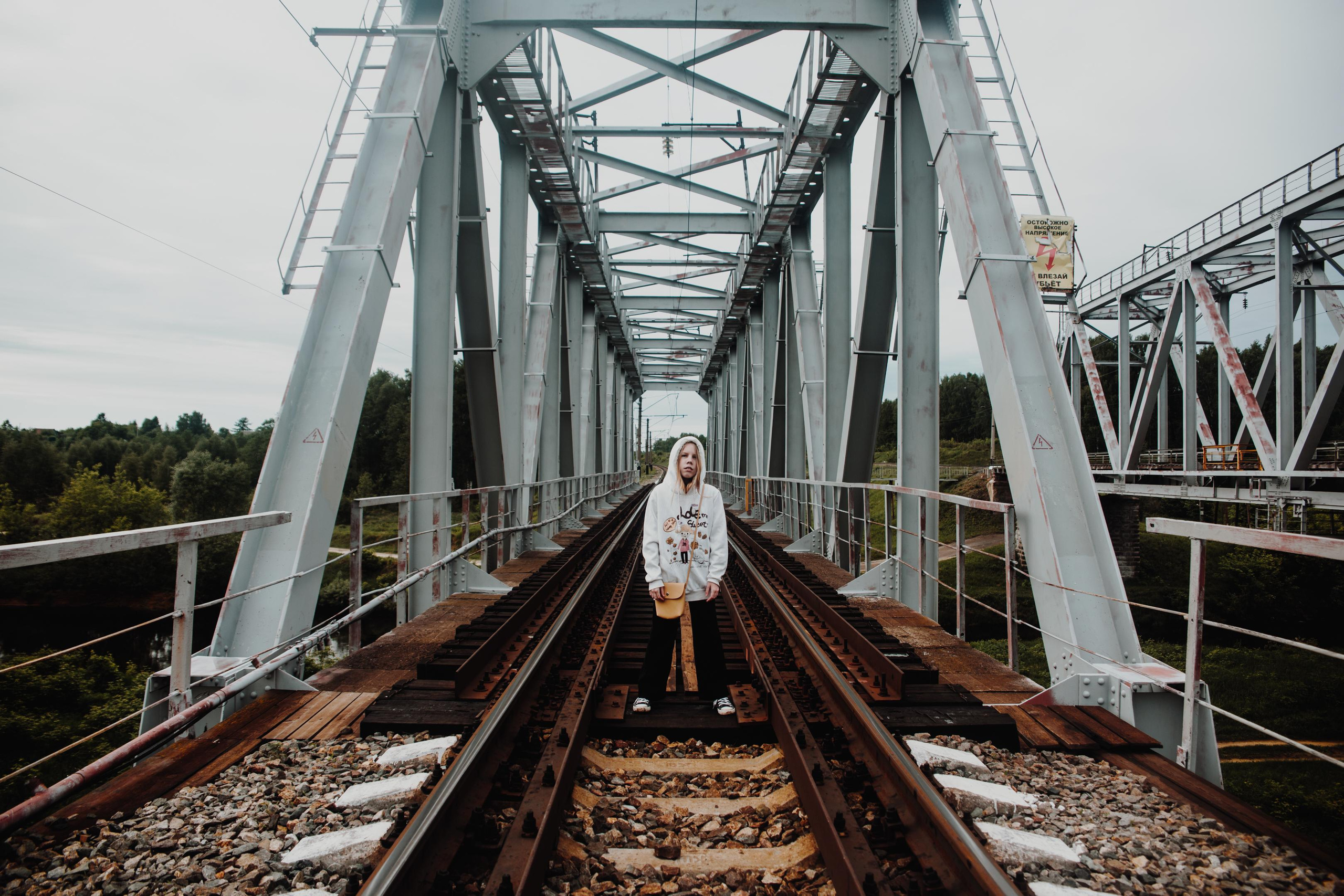 Женя, съемка на жд мосту. Фотограф Ольга Махалова — Санкт-Петербург, Москва, Нижний Новгород