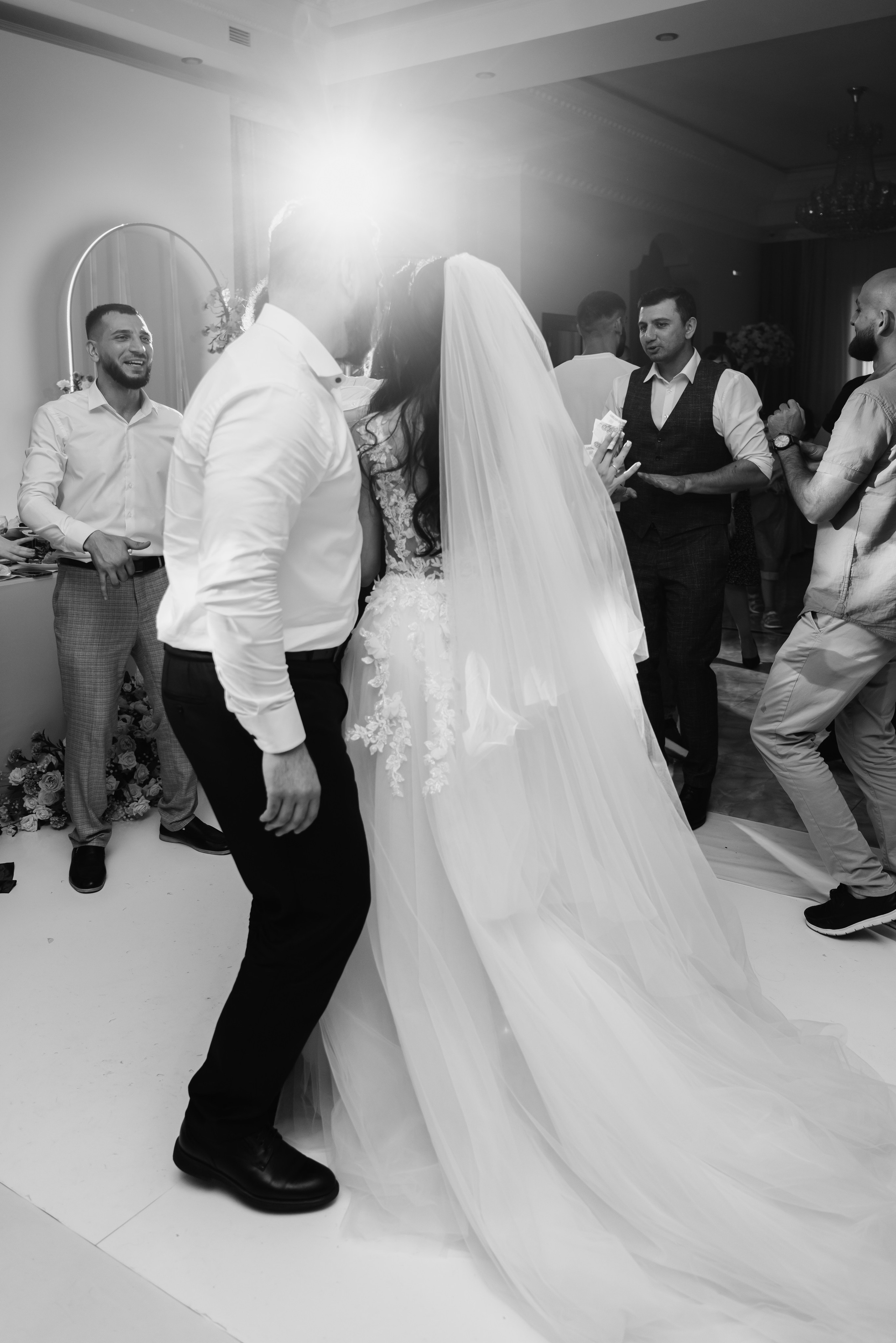 Артем и Лусине. Свадебный фотограф Красноярск Вязьминова Мария