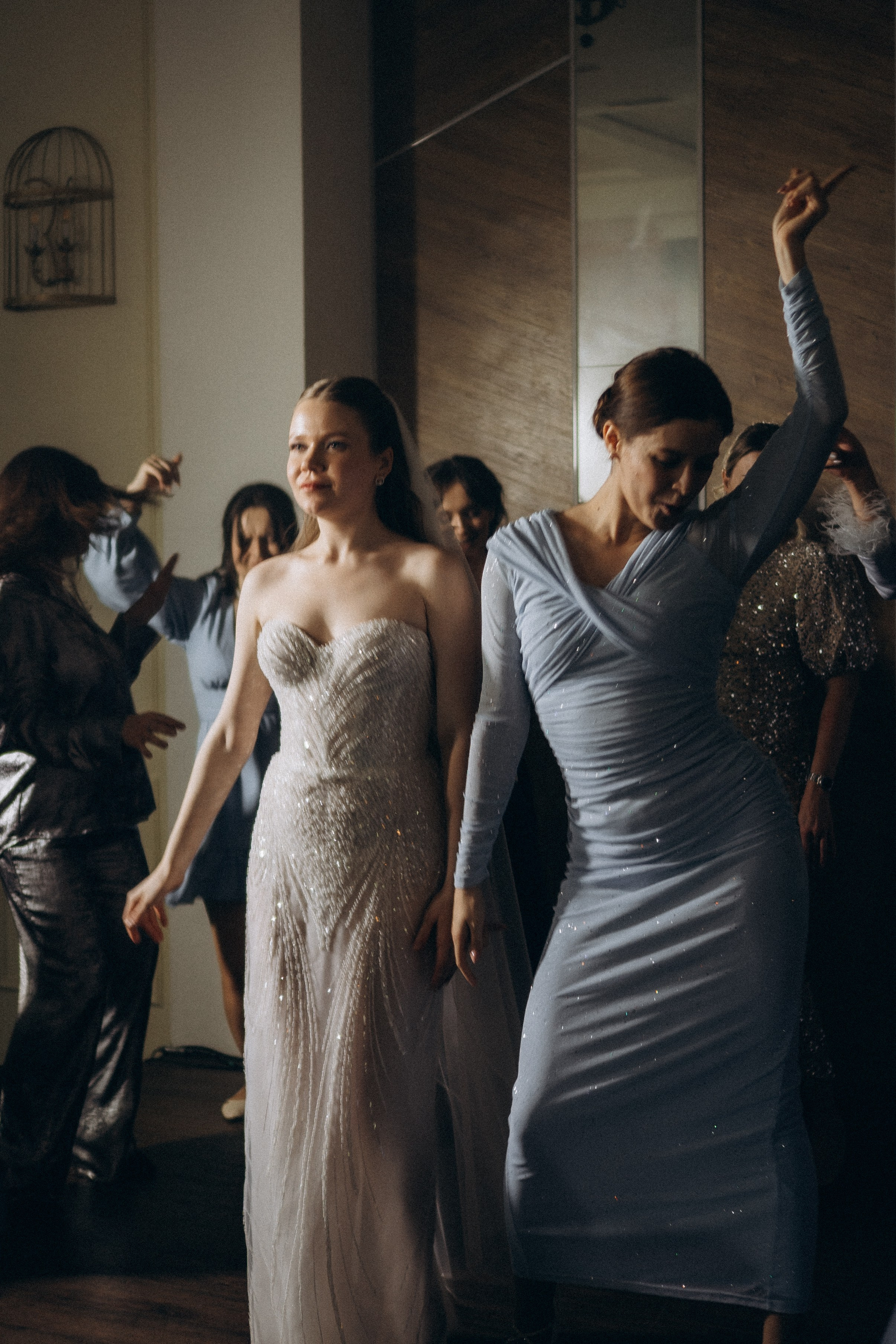 СВАДЕБНАЯ СЬЕМКА СБОРОВ В ОТЕЛЕ И ВЫЕЗД НА ЦЕРЕМОНИЮ (СНЯТО В СИБИРЕ В НИЖНЕВАРТОВСКЕ). Профессиональный фотограф, Санкт-Петербург — Виктория Богомолова