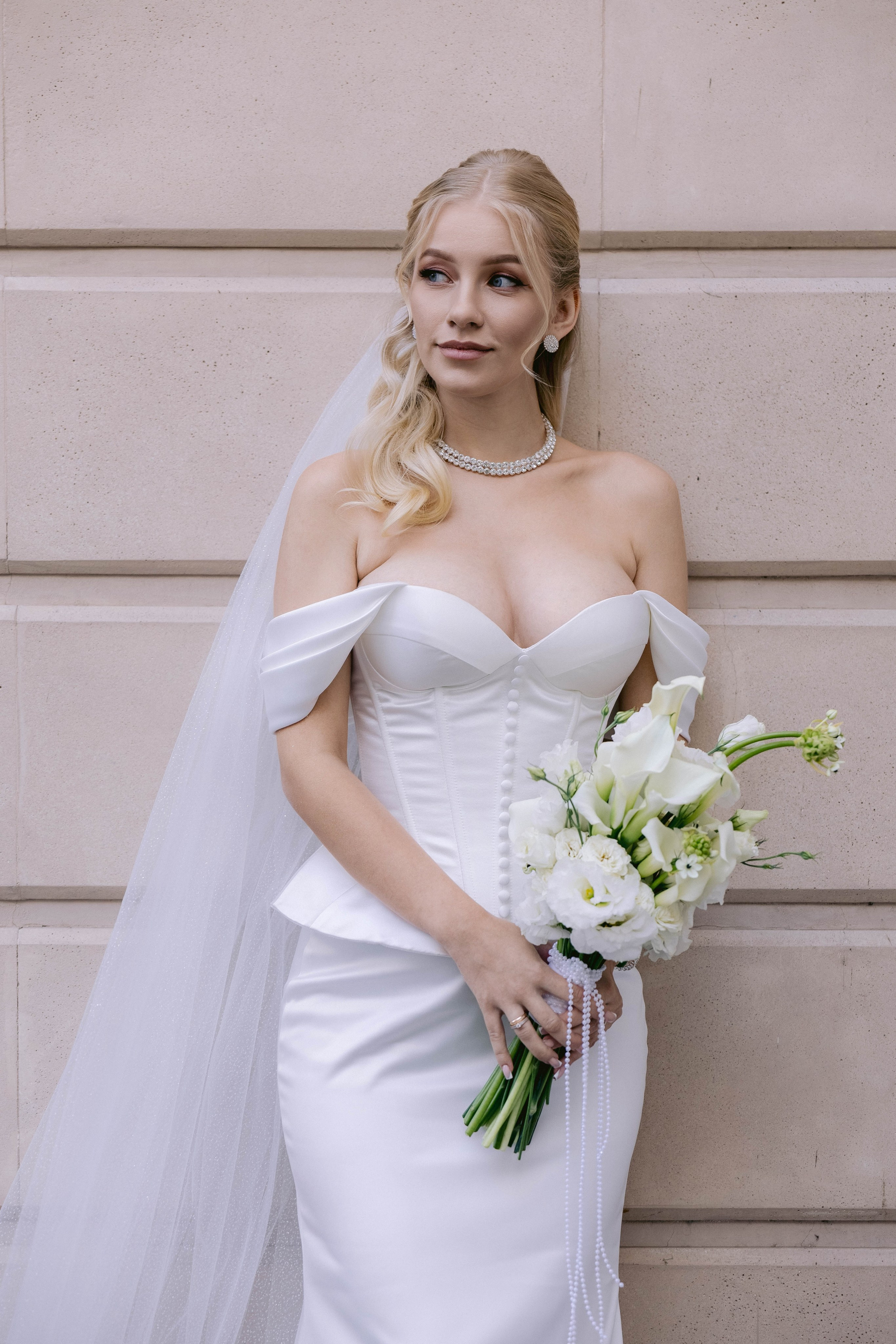 Ангелина, Ефим (прогулка после ЗАГСа). Фотограф в Волгограде Кристина Прохоренко