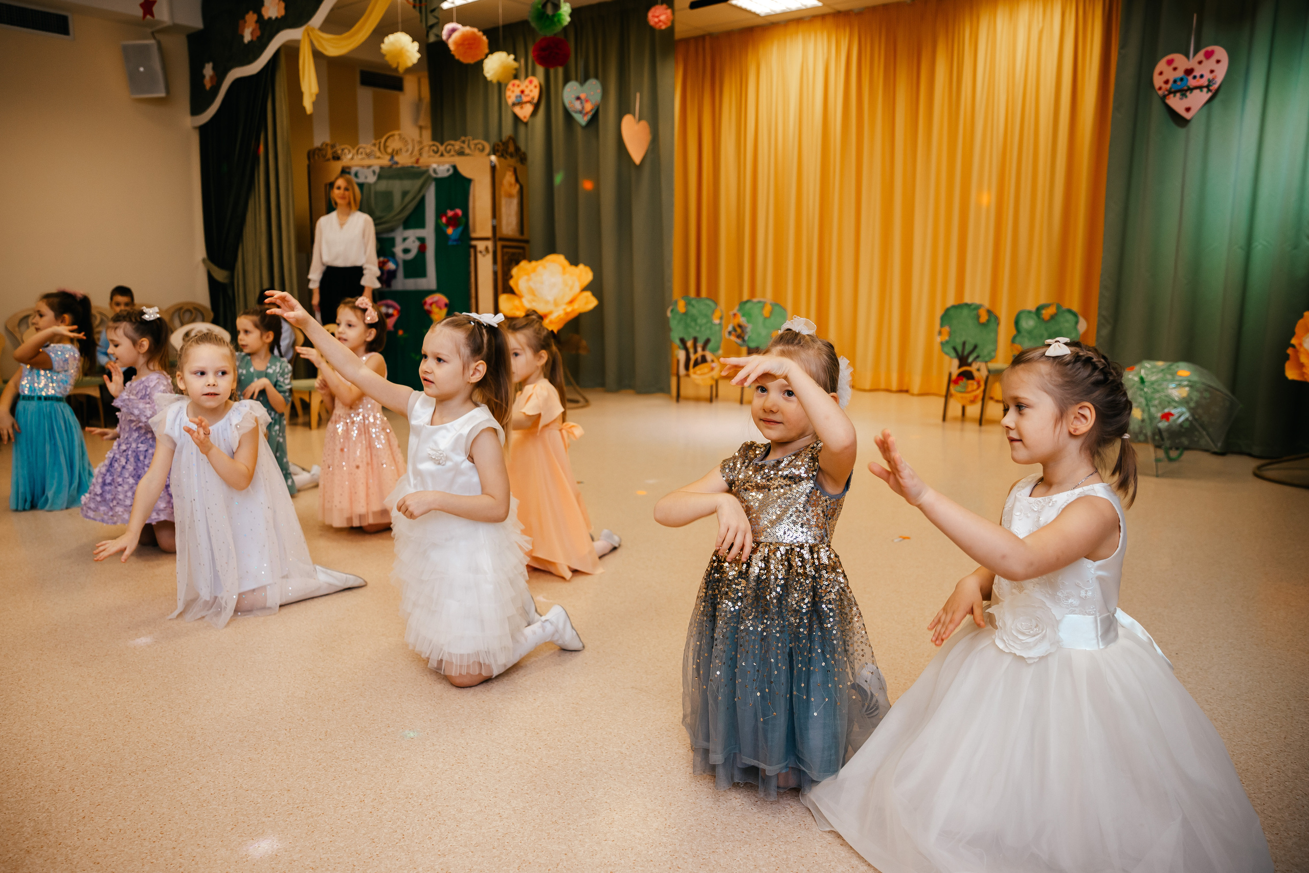 День Матери в детском садике. Семейный lifestyle фотограф в Санкт-Петербурге Людмила Пахомова