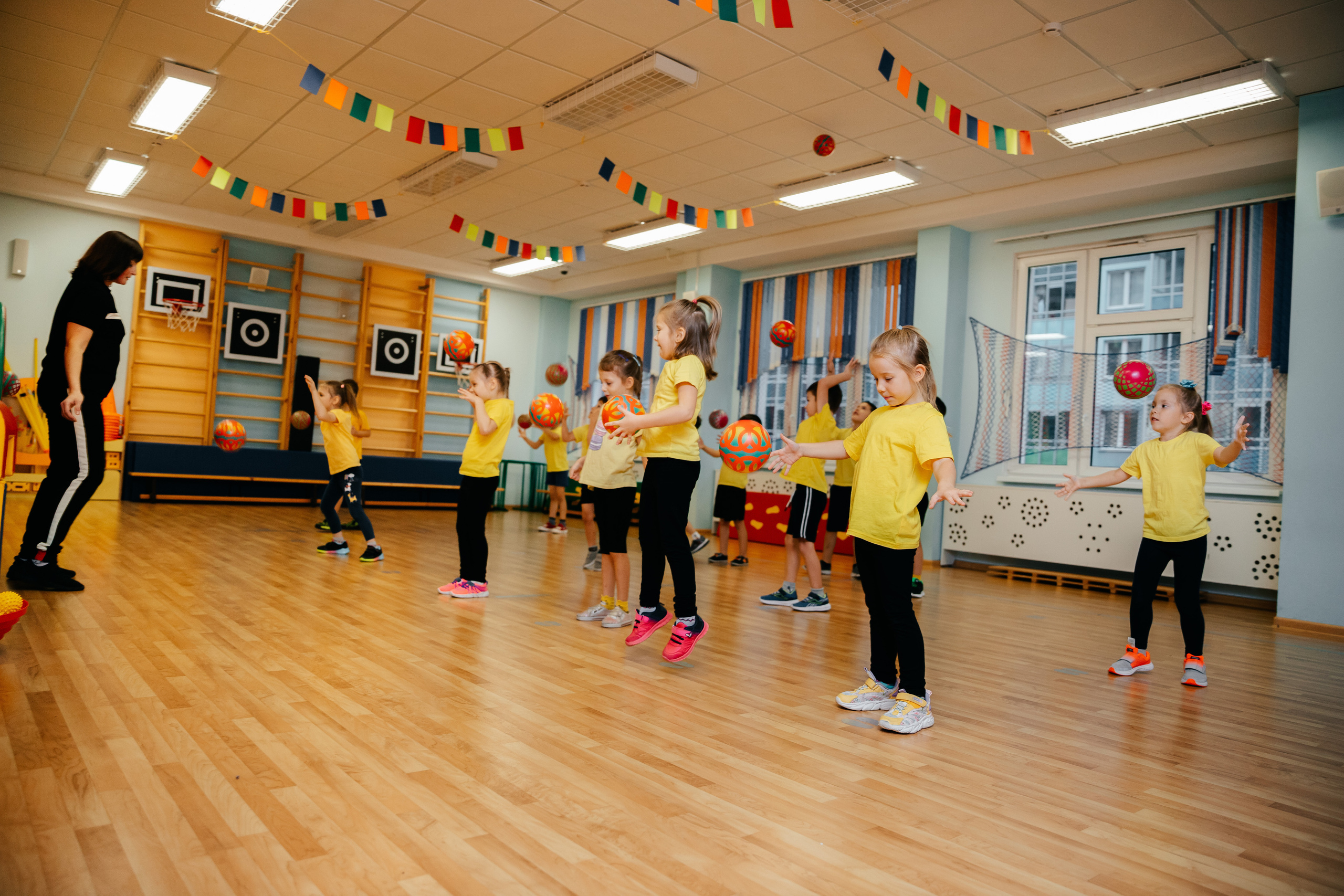 Спортивный досуг в детском саду. Семейный lifestyle фотограф в Санкт-Петербурге Людмила Пахомова