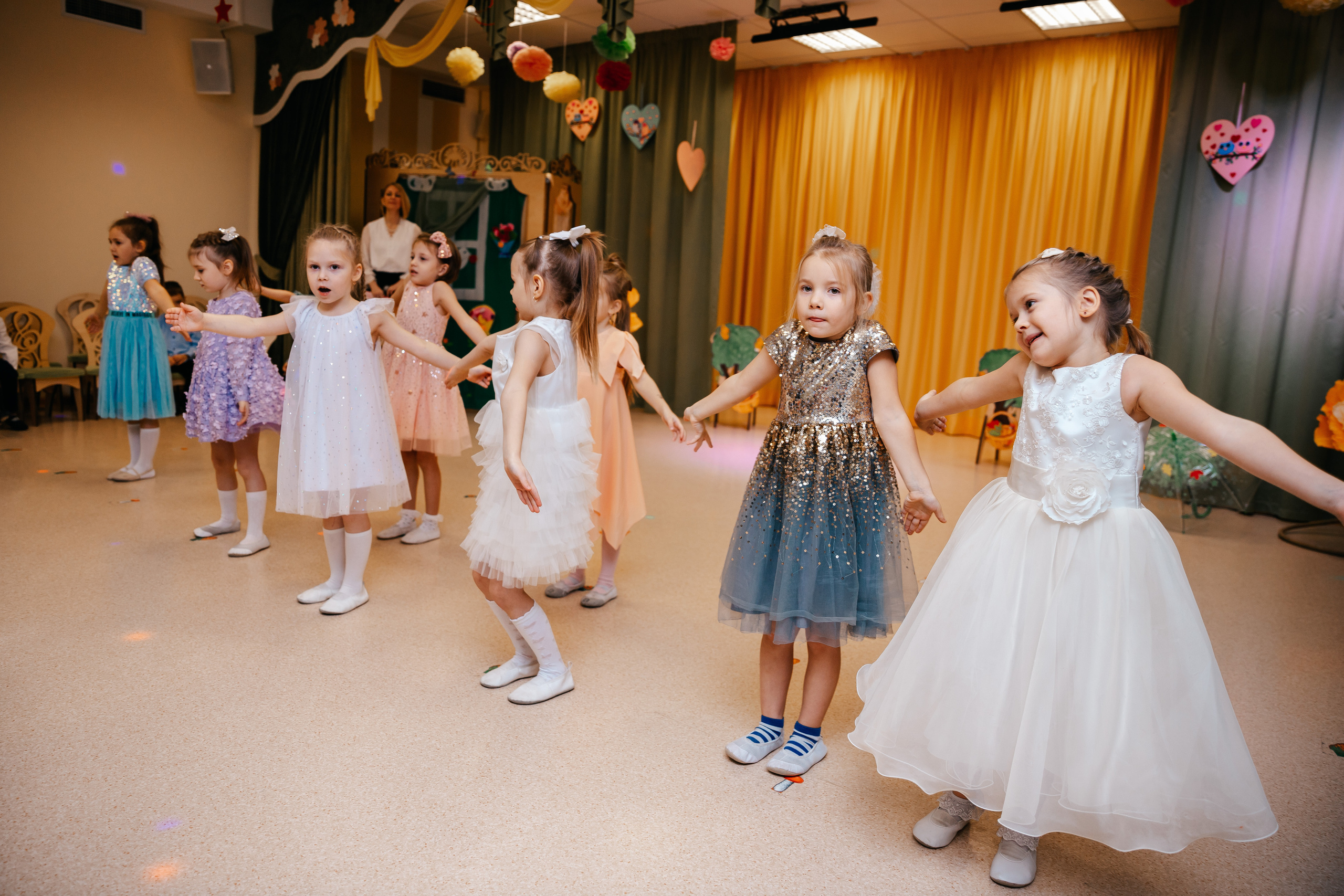 День Матери в детском садике. Семейный lifestyle фотограф в Санкт-Петербурге Людмила Пахомова