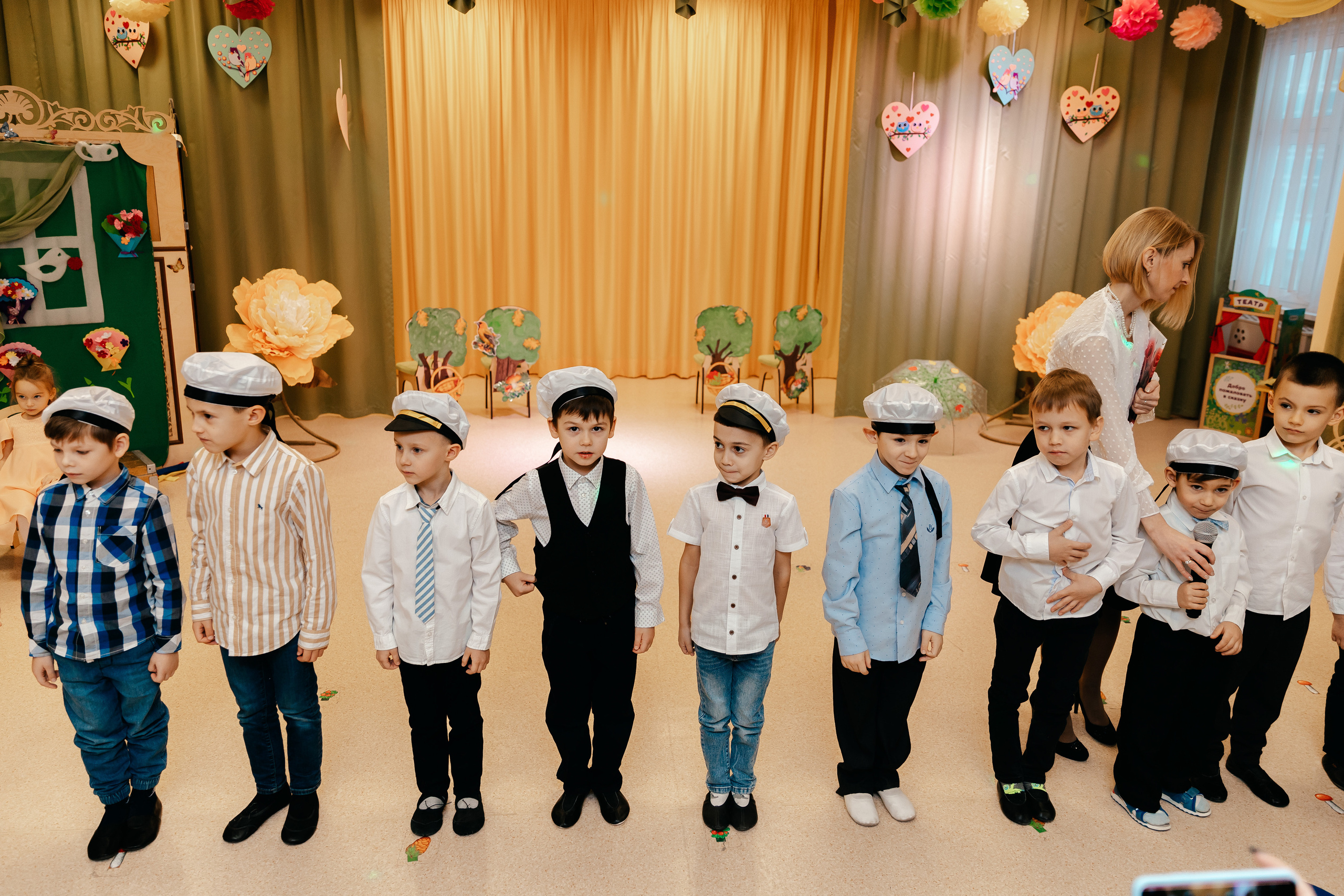 День Матери в детском садике. Семейный lifestyle фотограф в Санкт-Петербурге Людмила Пахомова