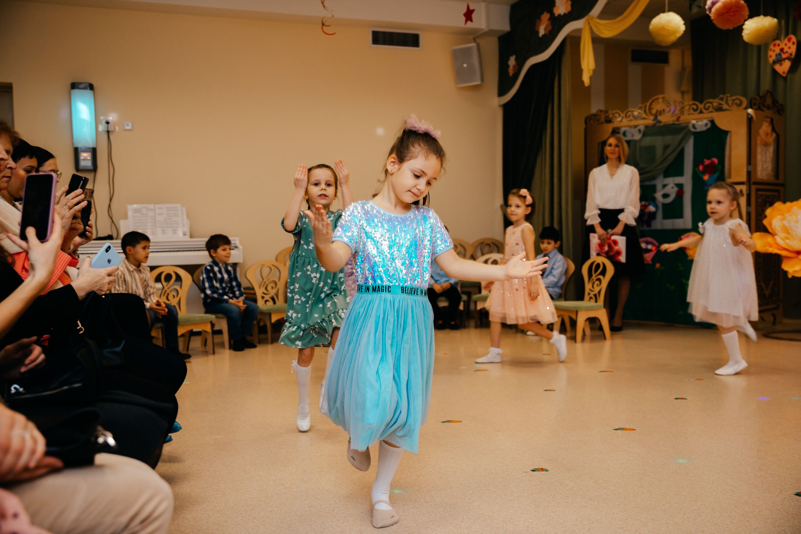 День Матери в детском садике. Семейный lifestyle фотограф в Санкт-Петербурге Людмила Пахомова