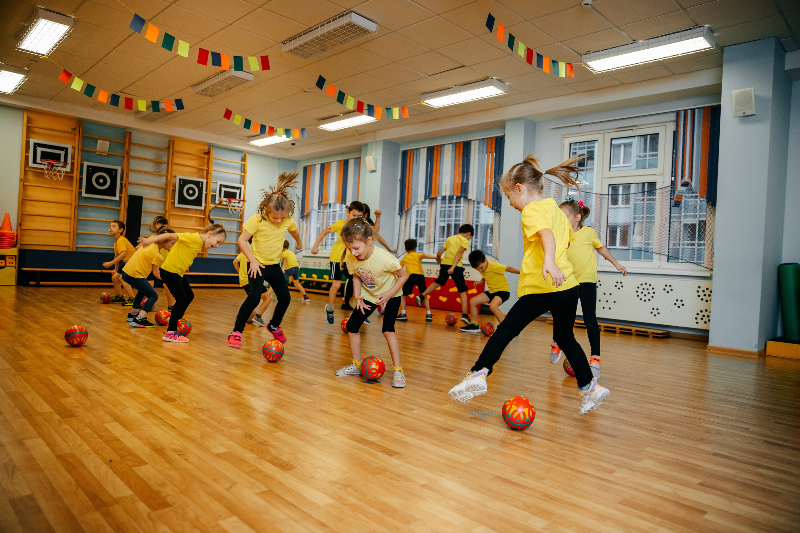 Спортивный досуг в детском саду. Семейный lifestyle фотограф в Санкт-Петербурге Людмила Пахомова