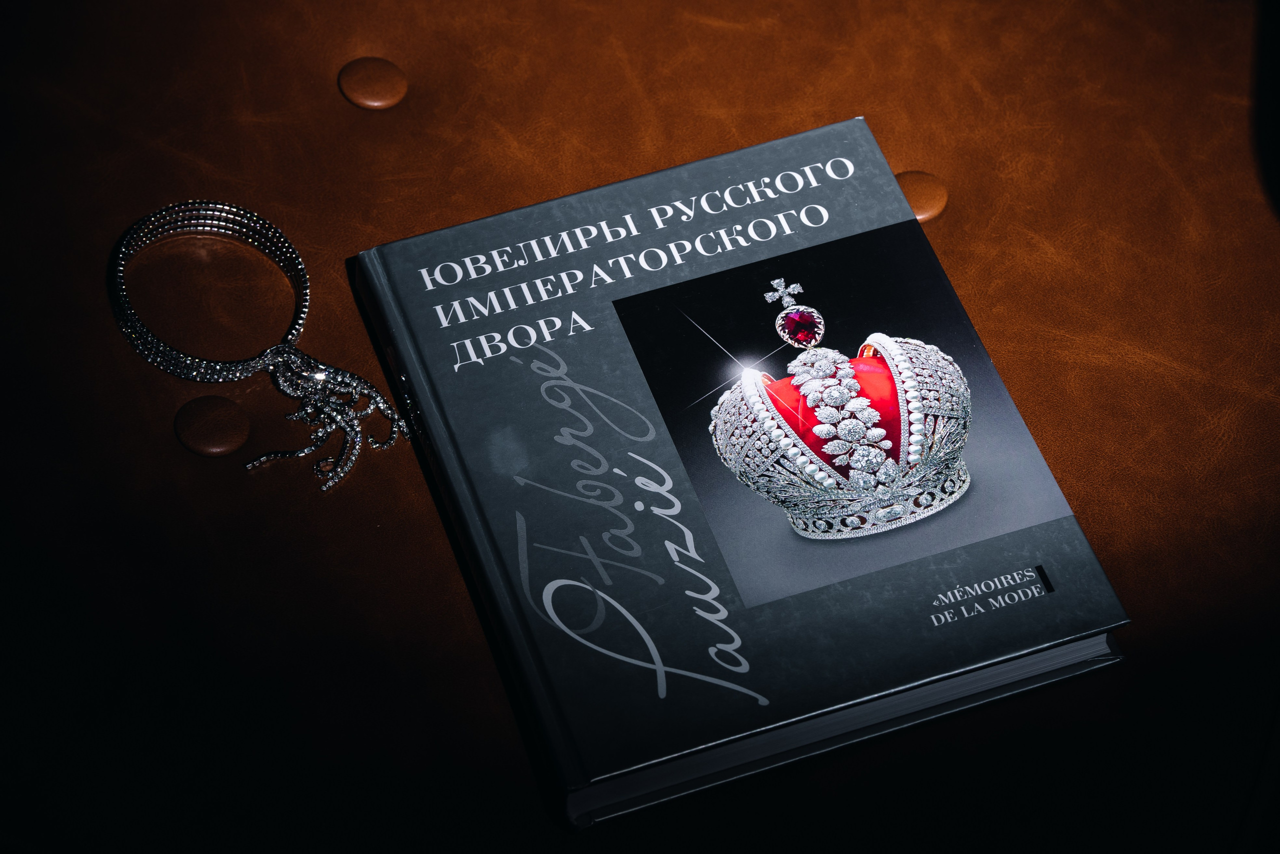 Книги/предметка. Контент-съёмка и бизнес-портреты в Москве. Виктория Кулюкина